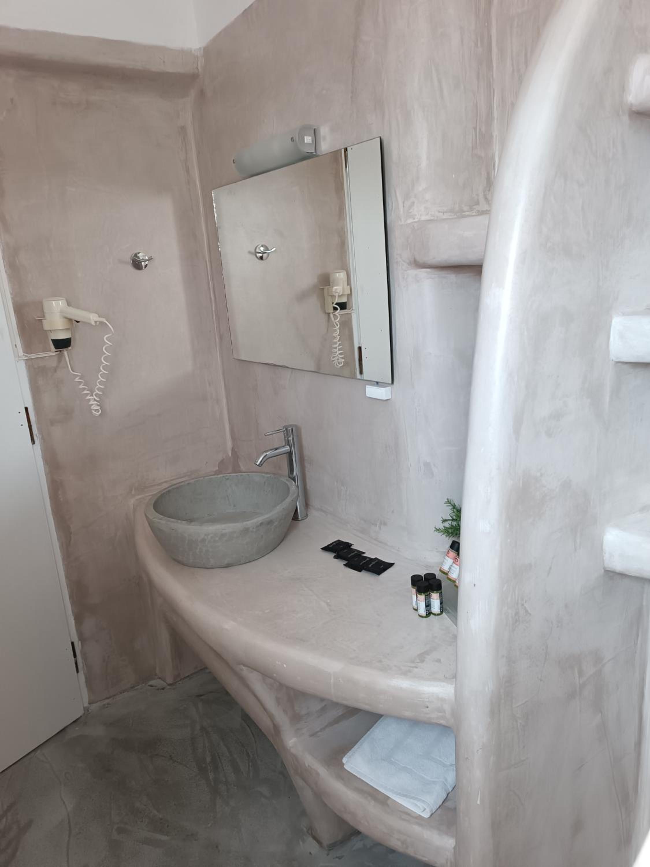 Double Room - Photo 3