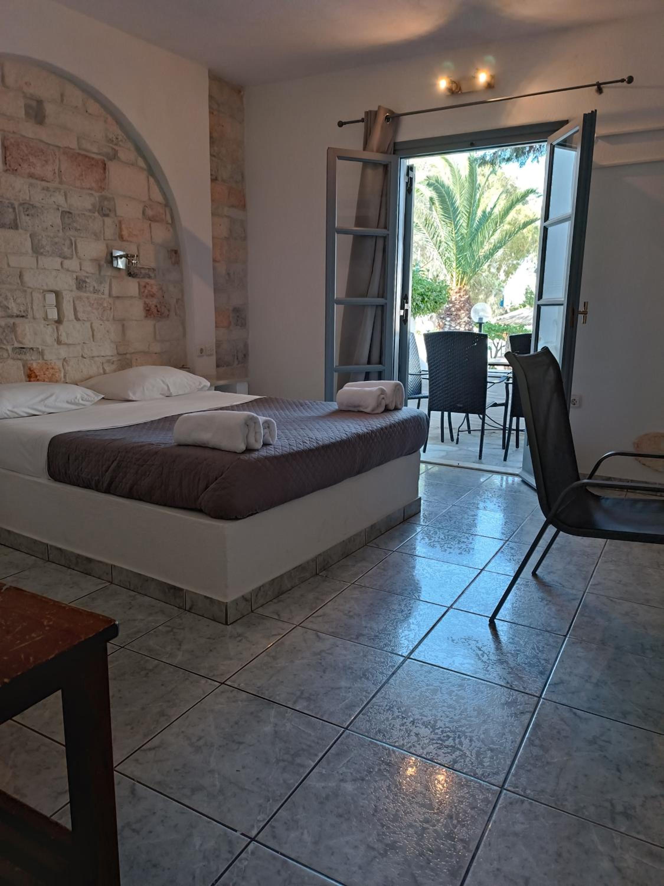 Double Room - Photo 4