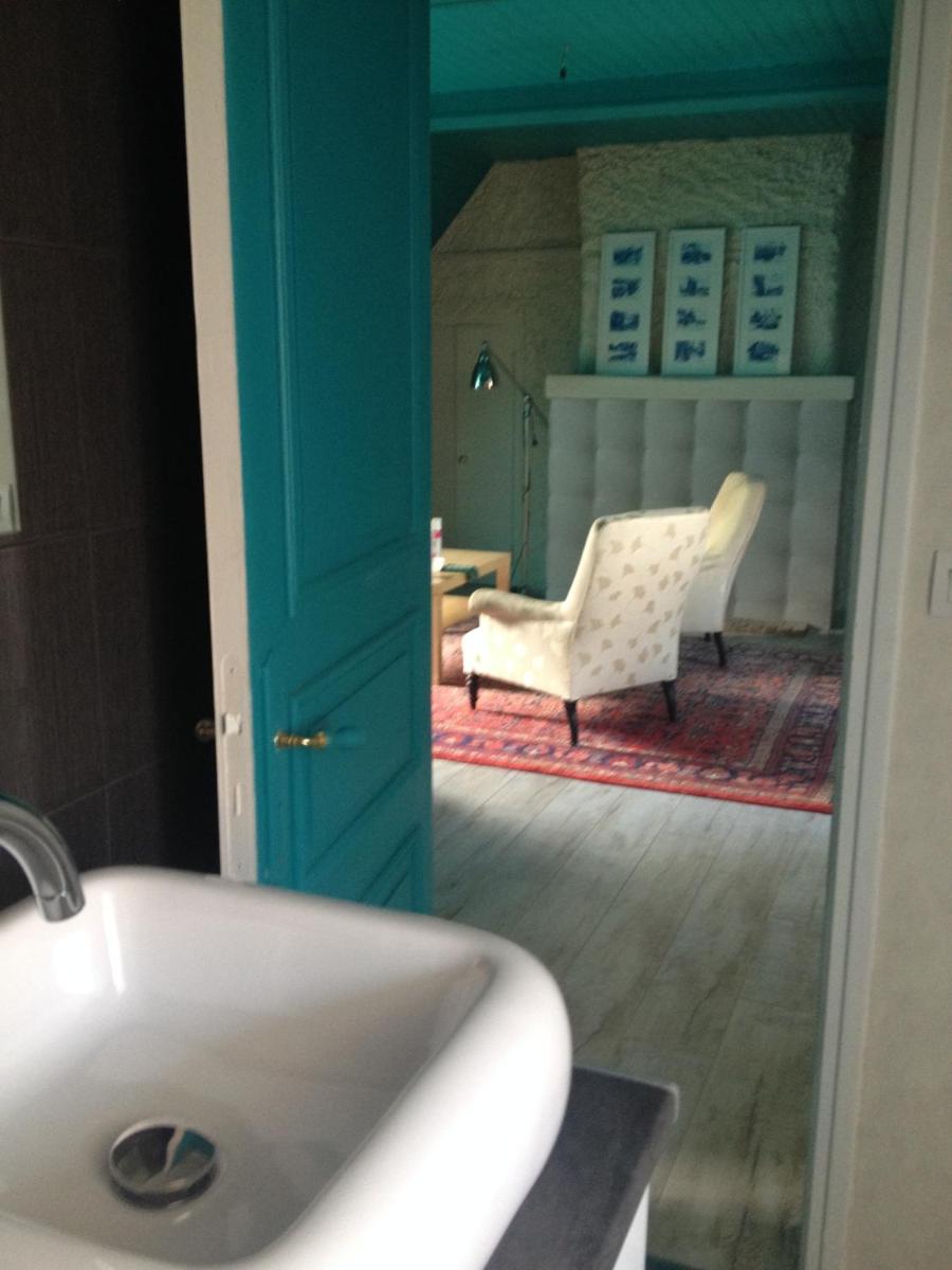 Studio Apartment photo 3