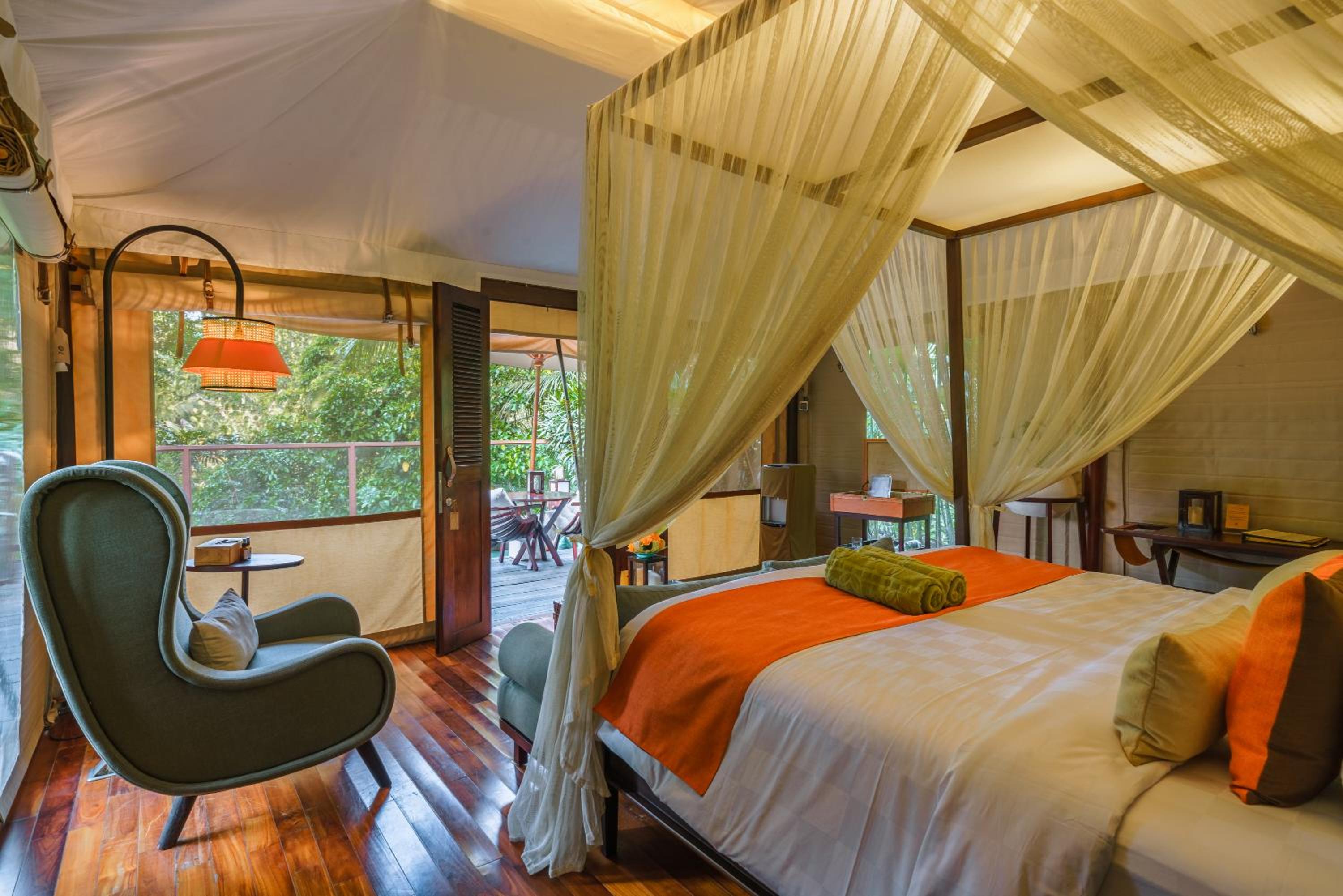 Jungle Jacuzzi Lodge - Adults Only - Photo 15