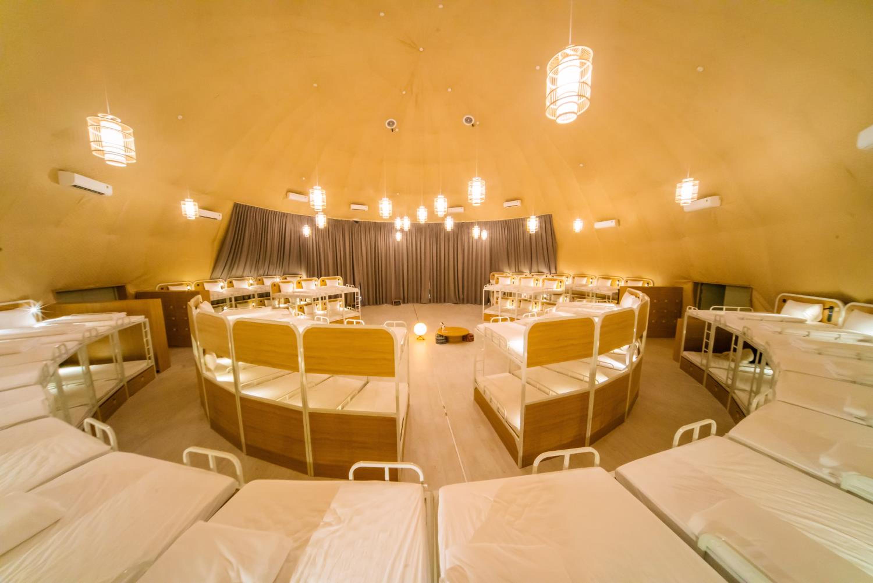 Mixed Dormitory Room