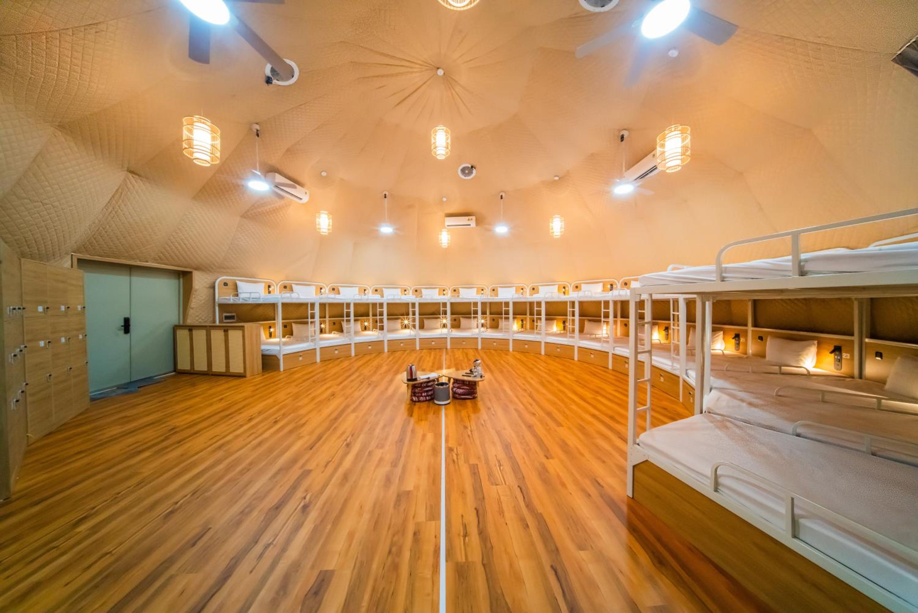 Mixed Dormitory Room