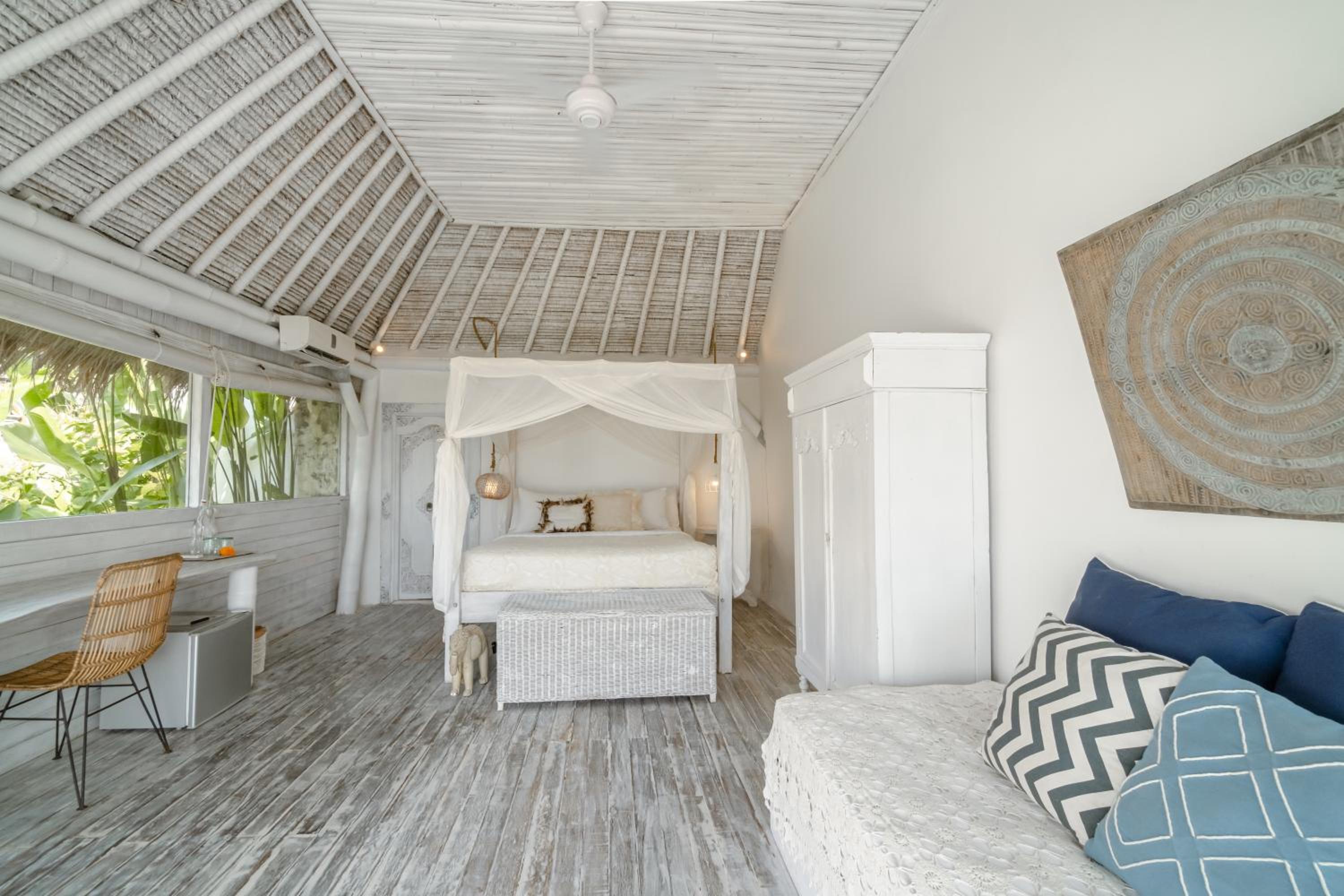 Premier Bungalow - Photo 1
