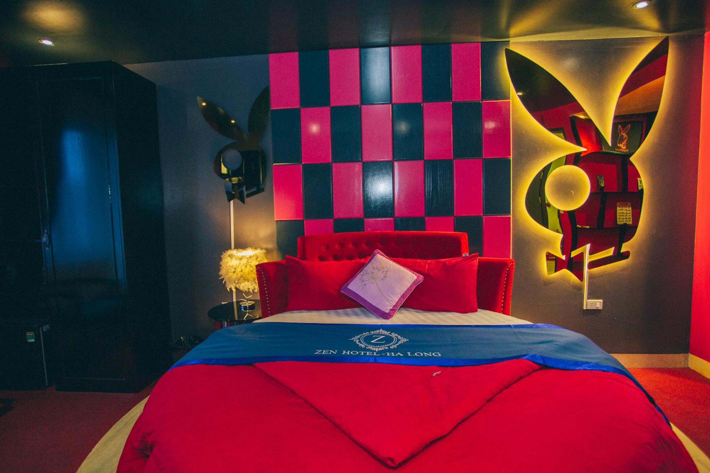 Deluxe Queen Room - Photo 17