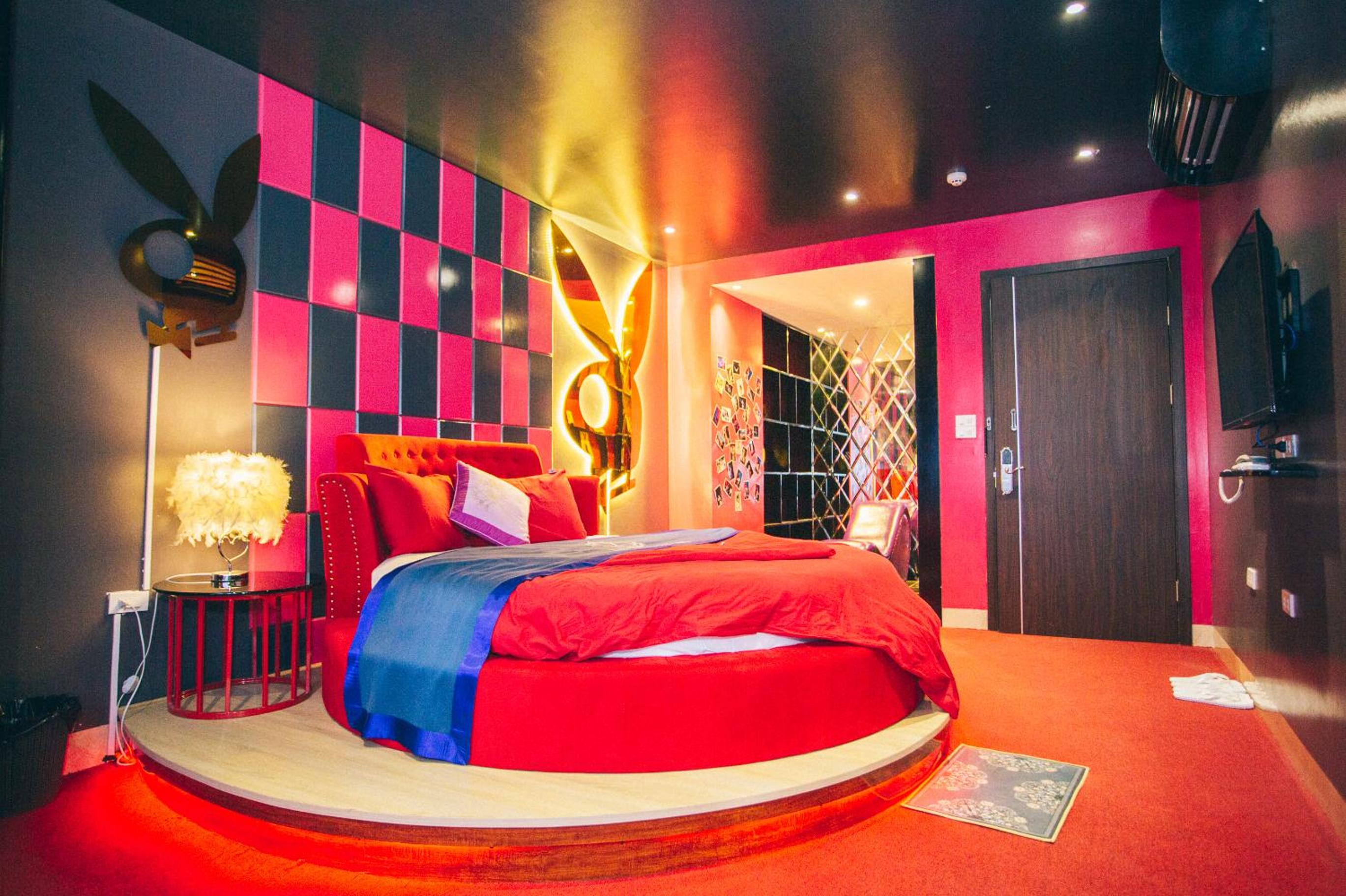 Deluxe Queen Room - Photo 1