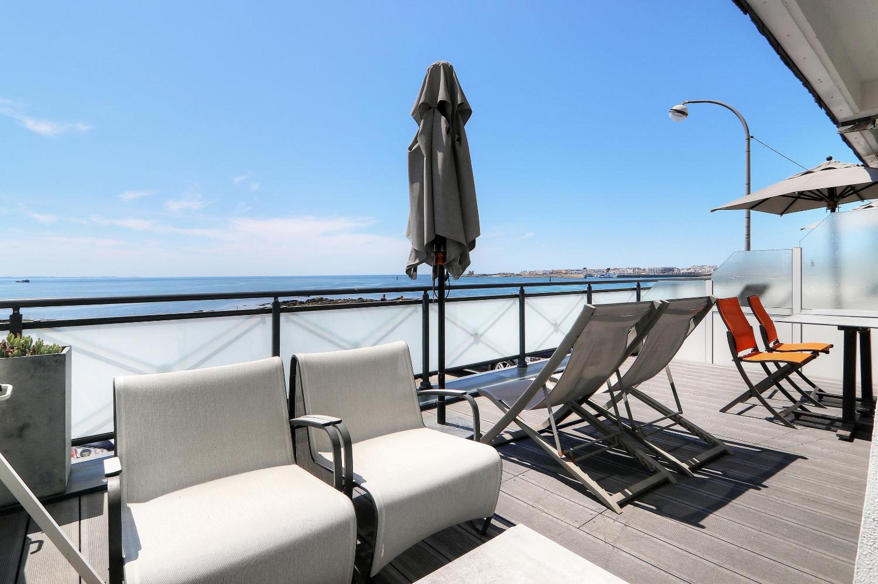 Family Room with Sea View photo 3
