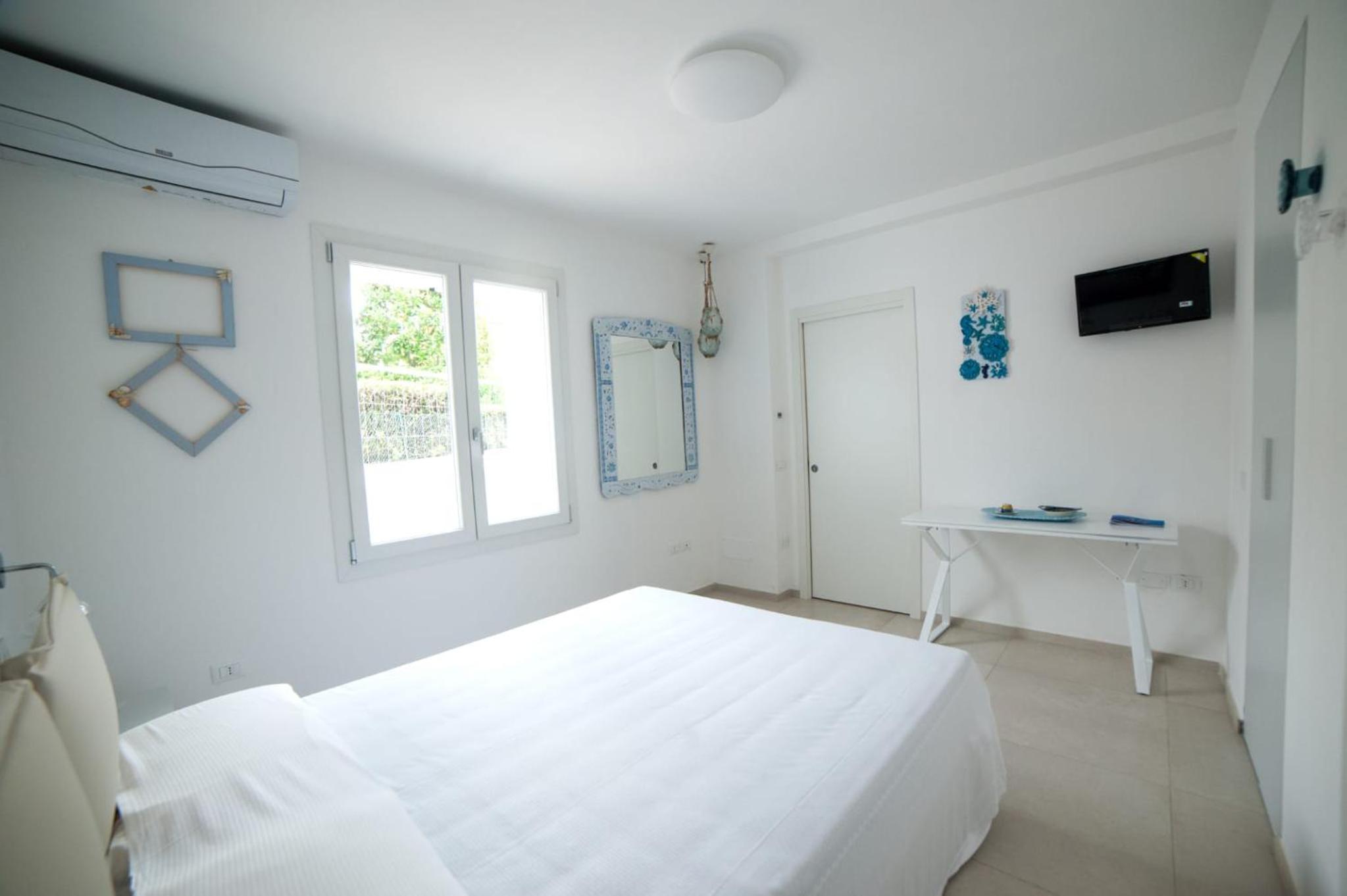 Double Room with Private Bathroom photo 2