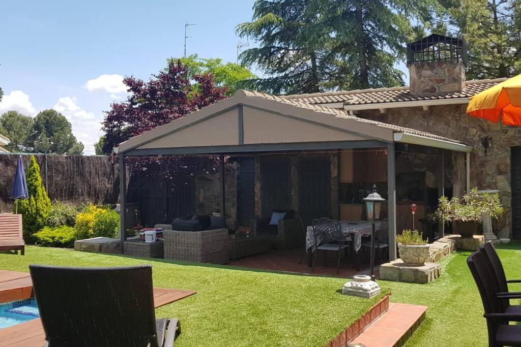 Villa photo 3