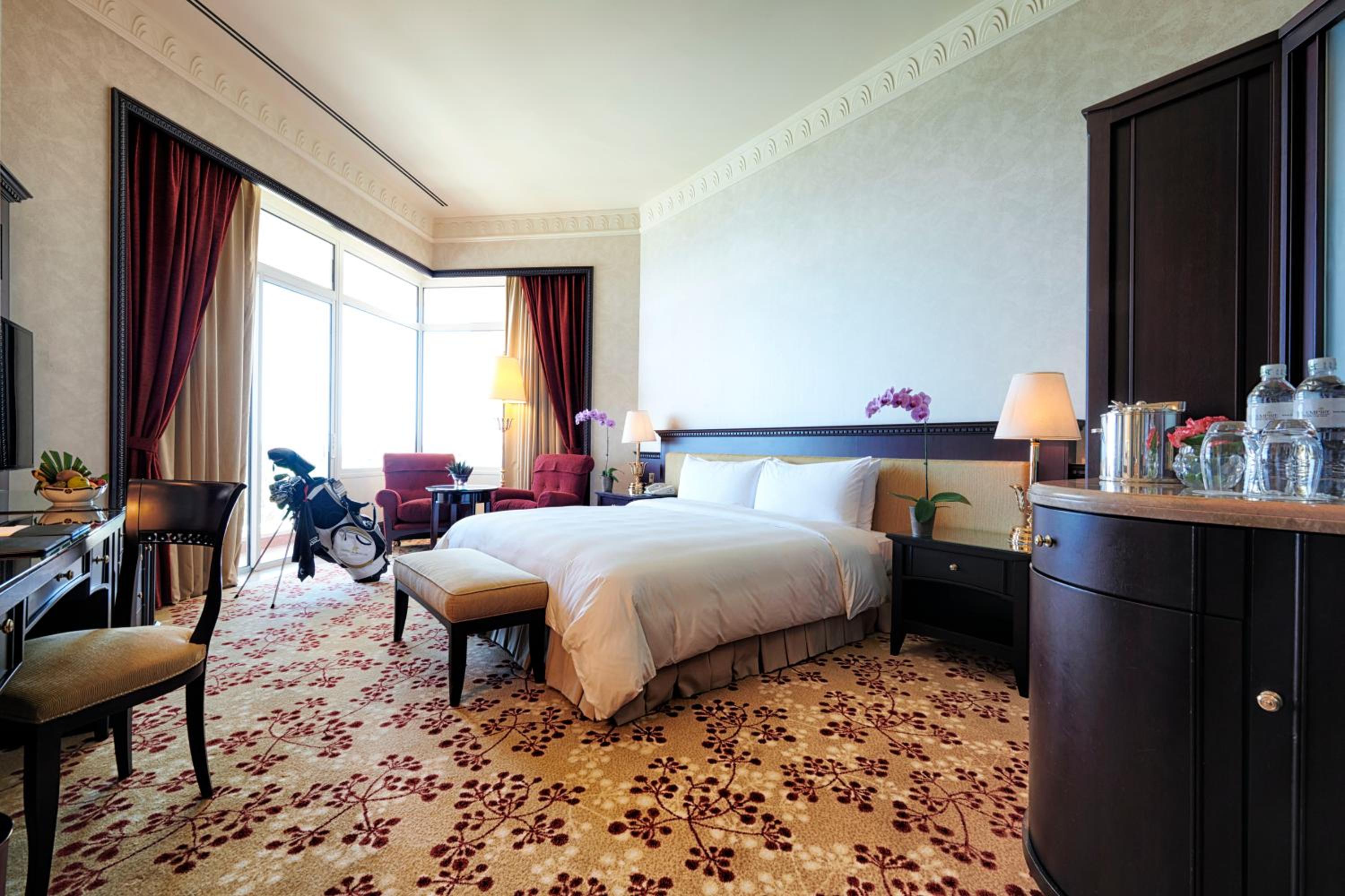 Deluxe Double or Twin Room photo 1