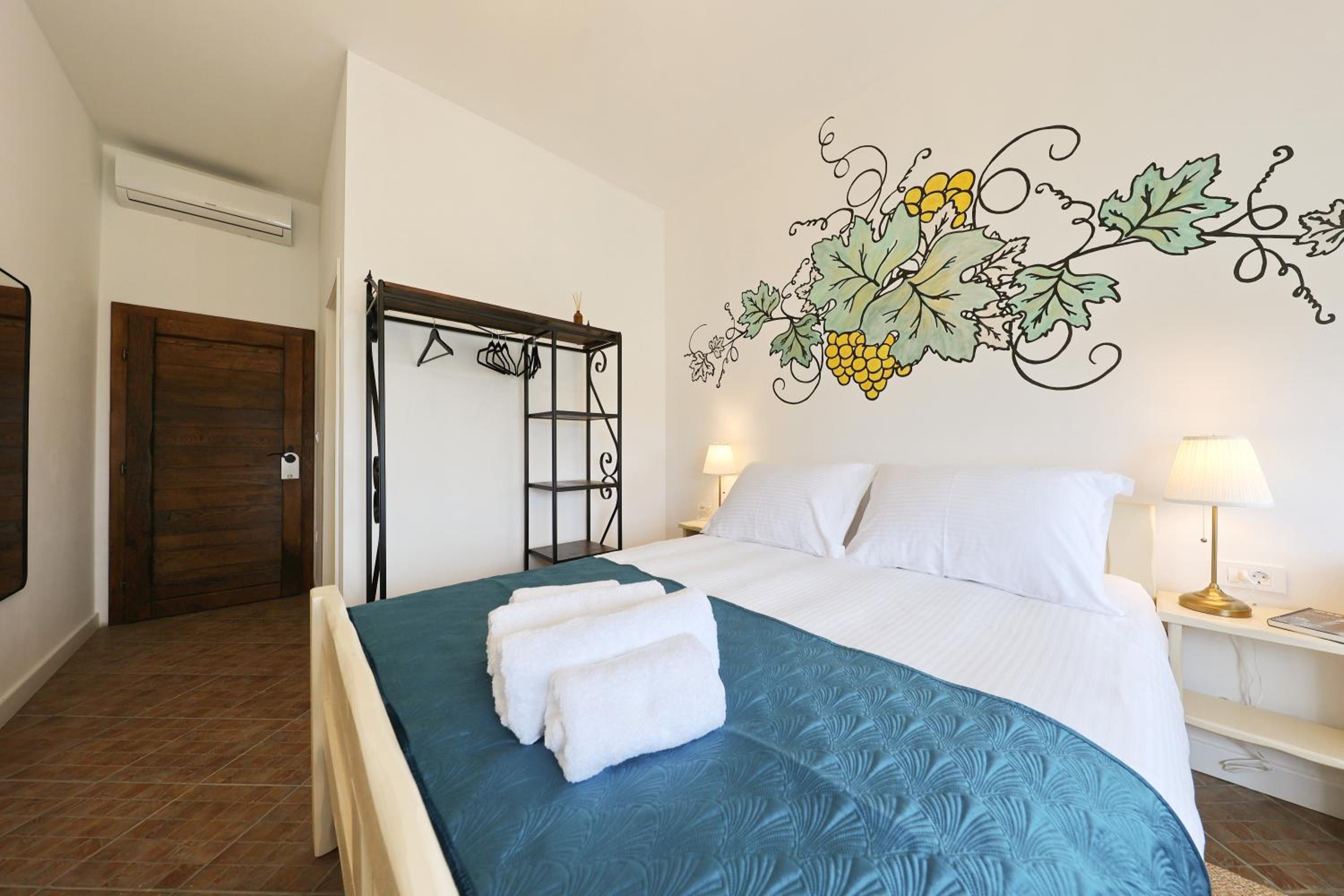 Deluxe Double or Twin Room - Photo 17