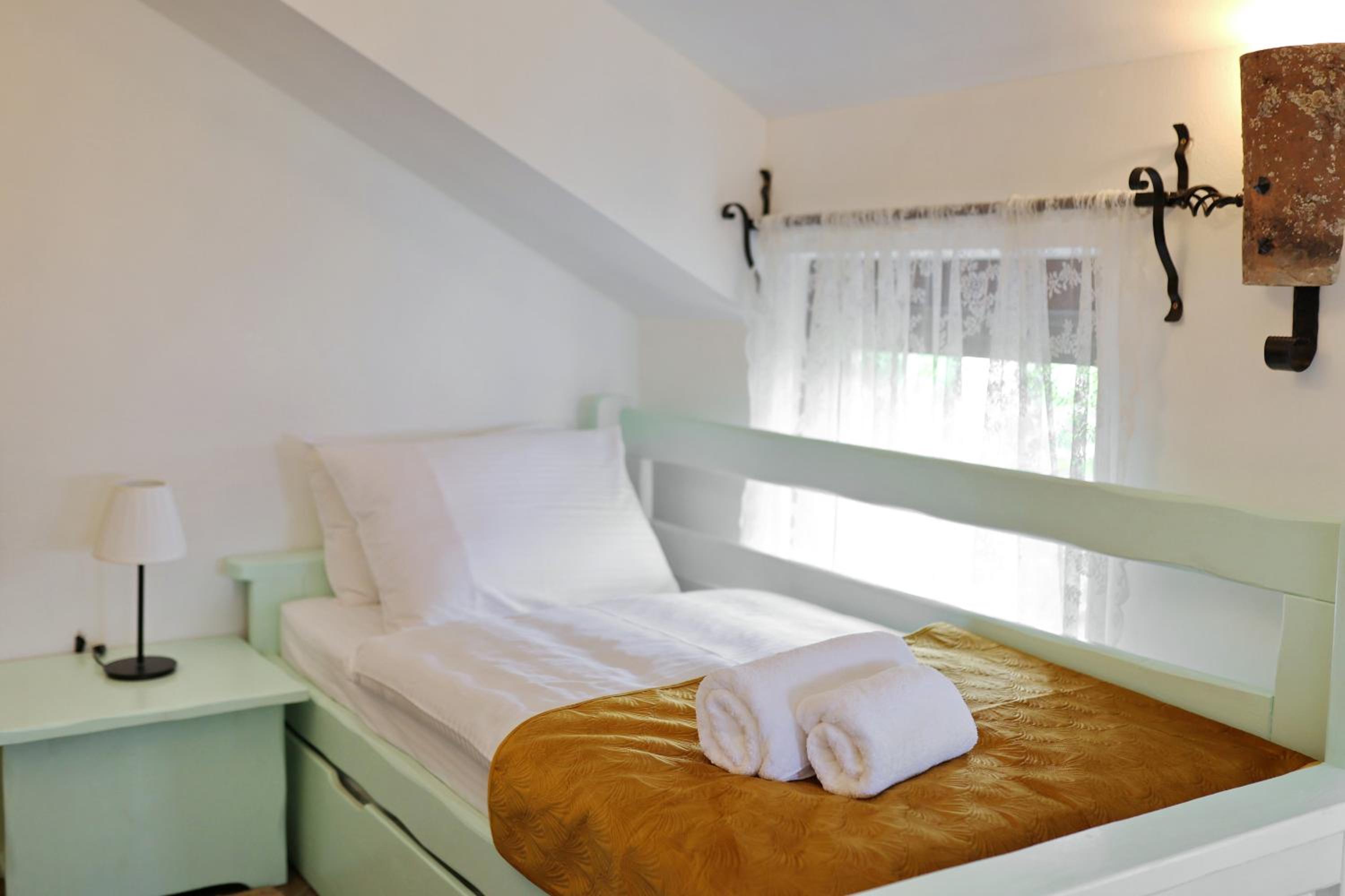 Luxury Quadruple Room - Photo 24