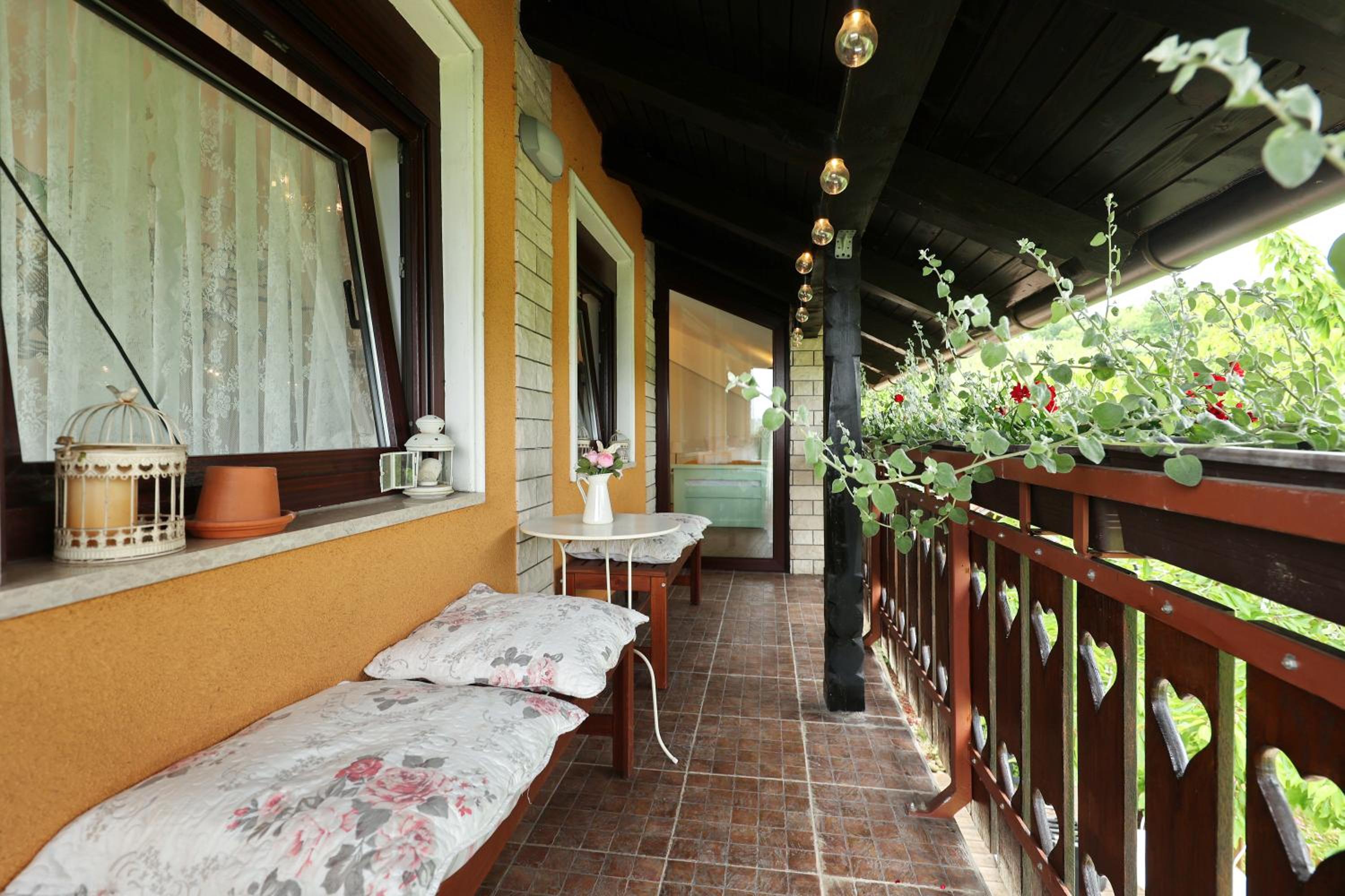 Luxury Quadruple Room - Photo 19