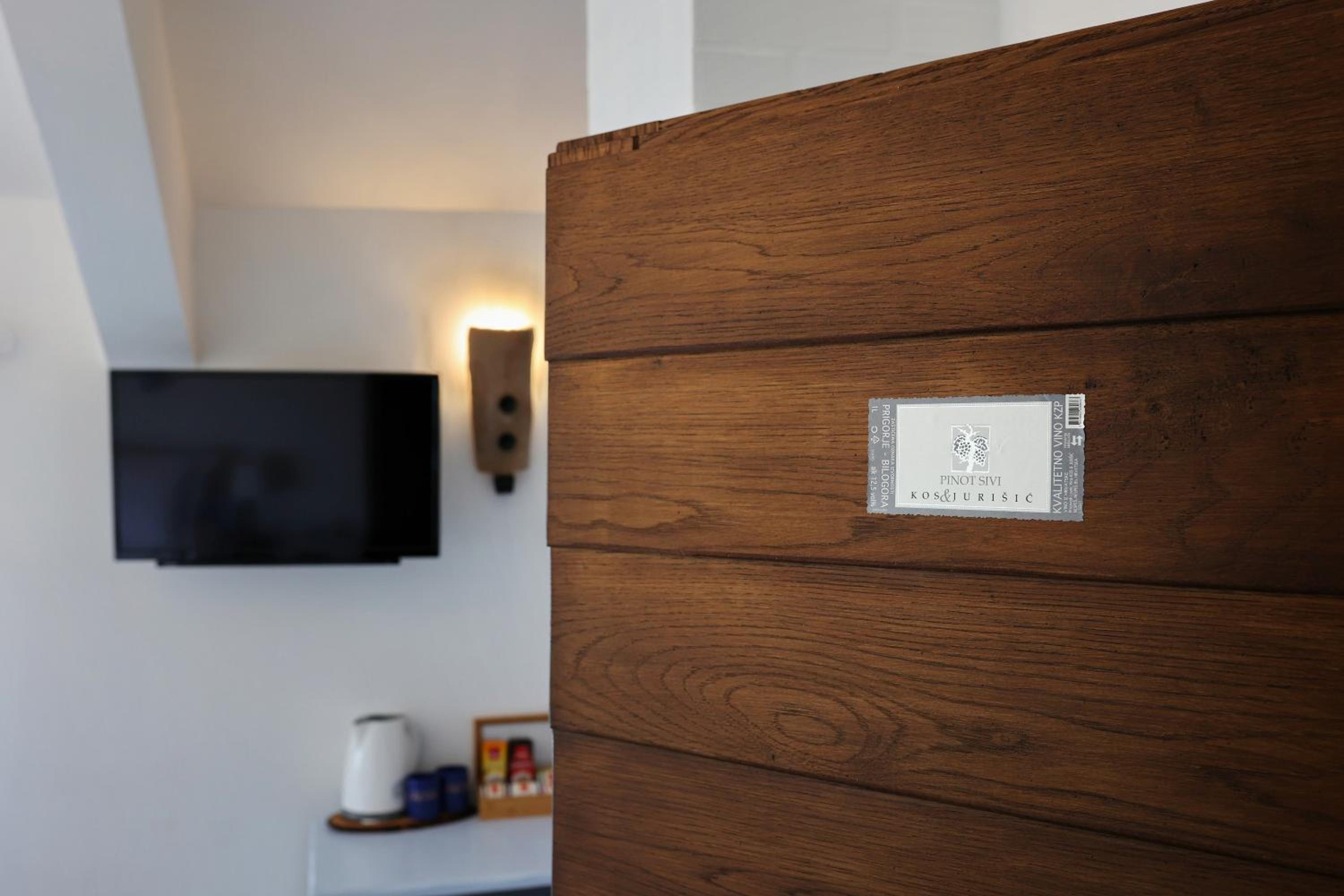 Deluxe Quadruple Room - Photo 15
