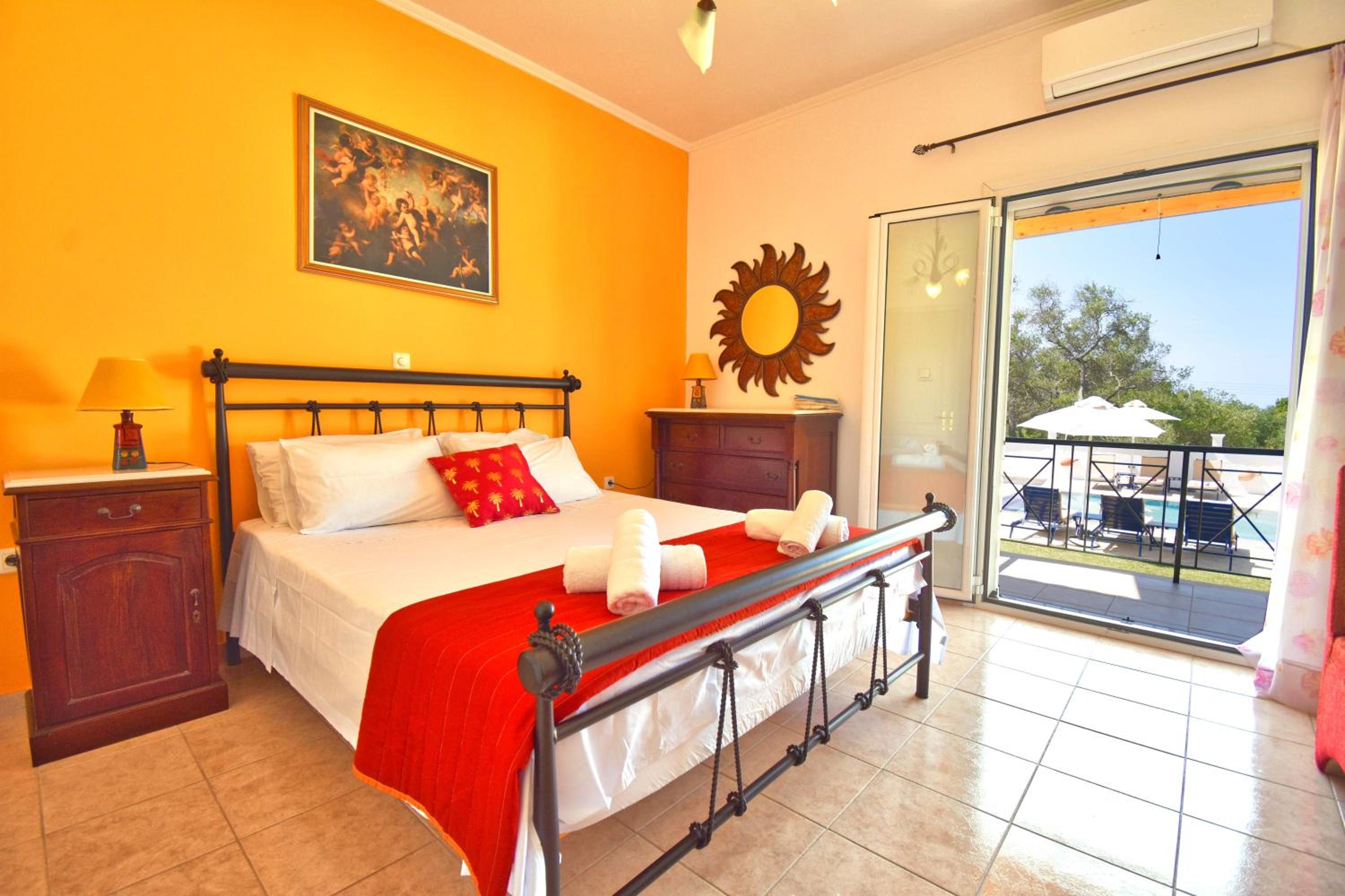 Three-Bedroom Villa photo 1
