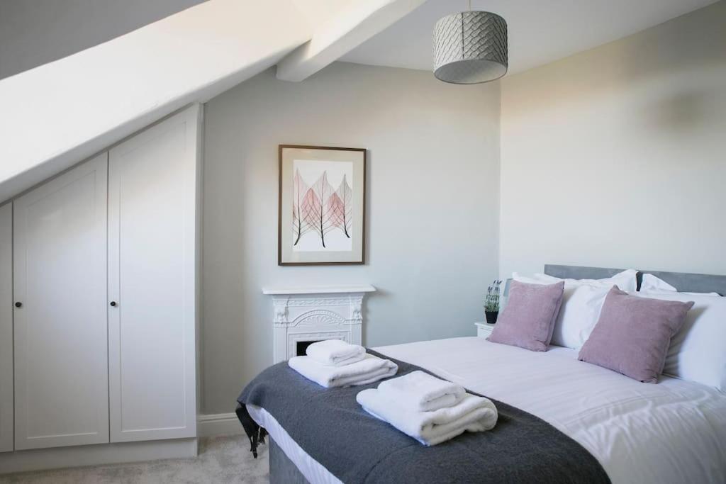 Four-Bedroom House photo 2