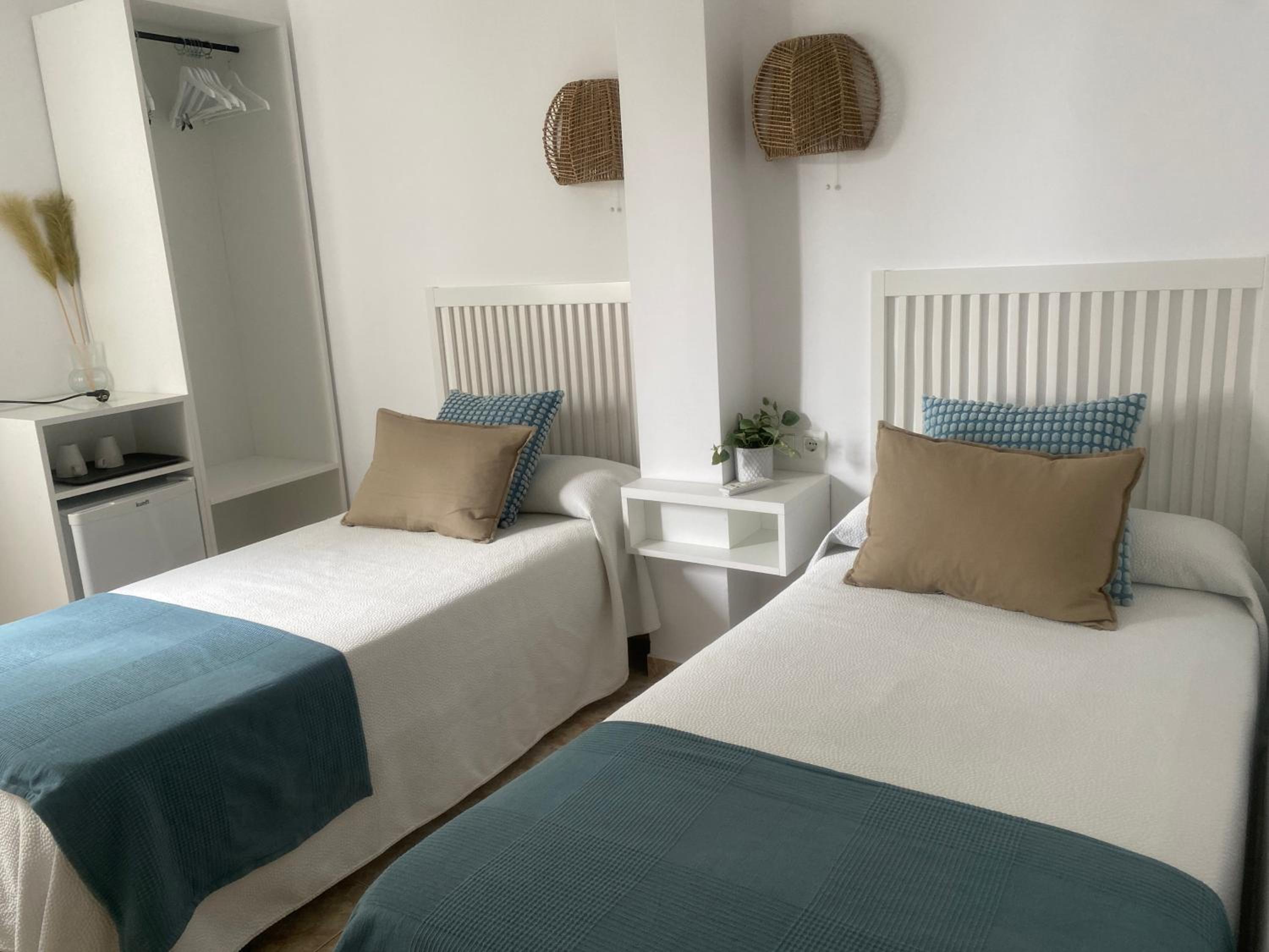 Habitación Doble Estándar o con Dos Camas Individuales.