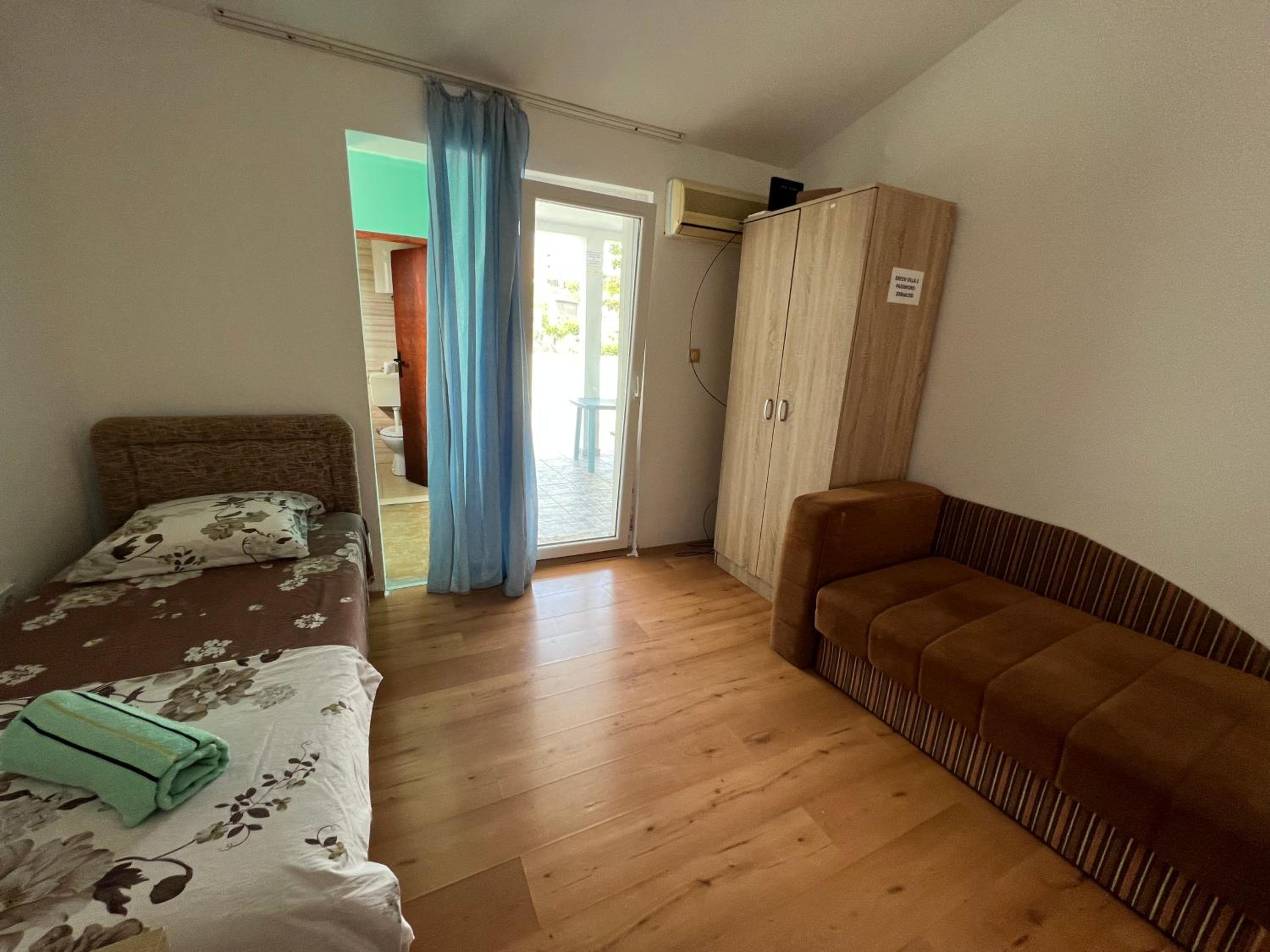 Apartment - Photo 4