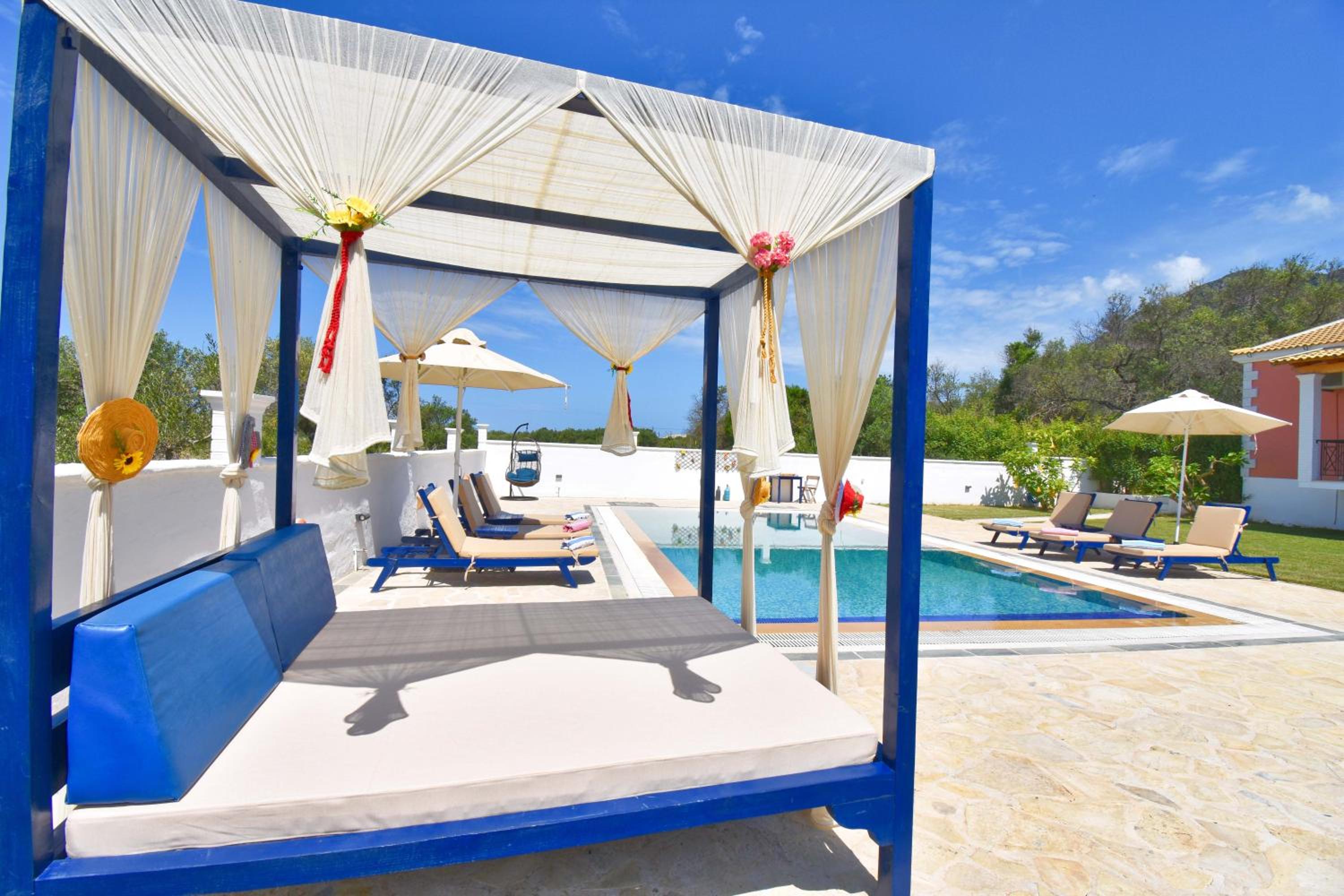 Three-Bedroom Villa photo 3