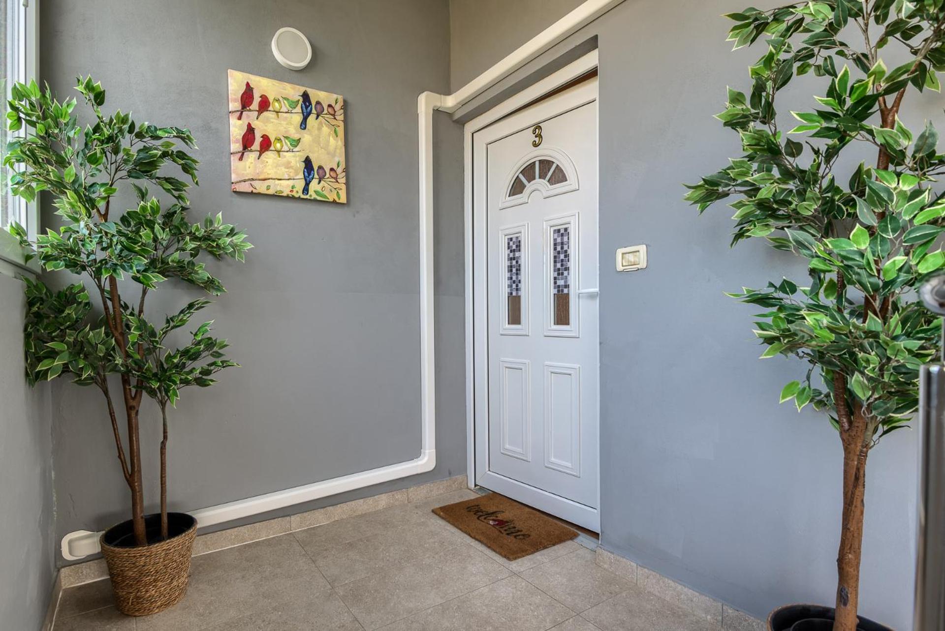 Three-Bedroom Apartment - Photo 34