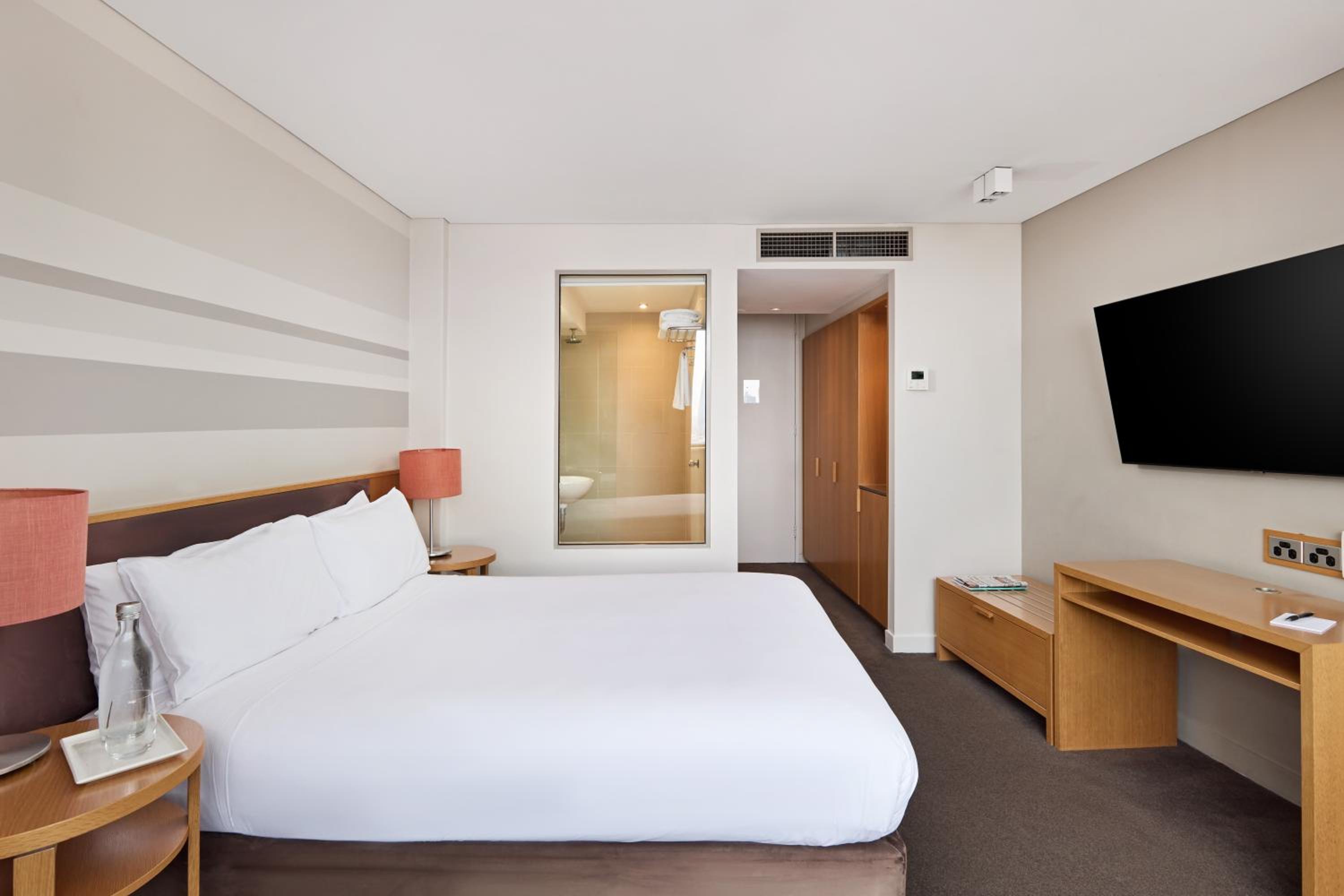 Skyline King Room