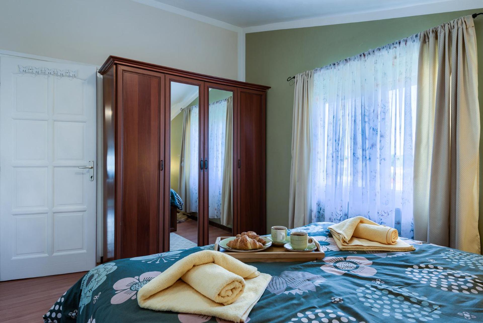 Three-Bedroom Apartment - Photo 16