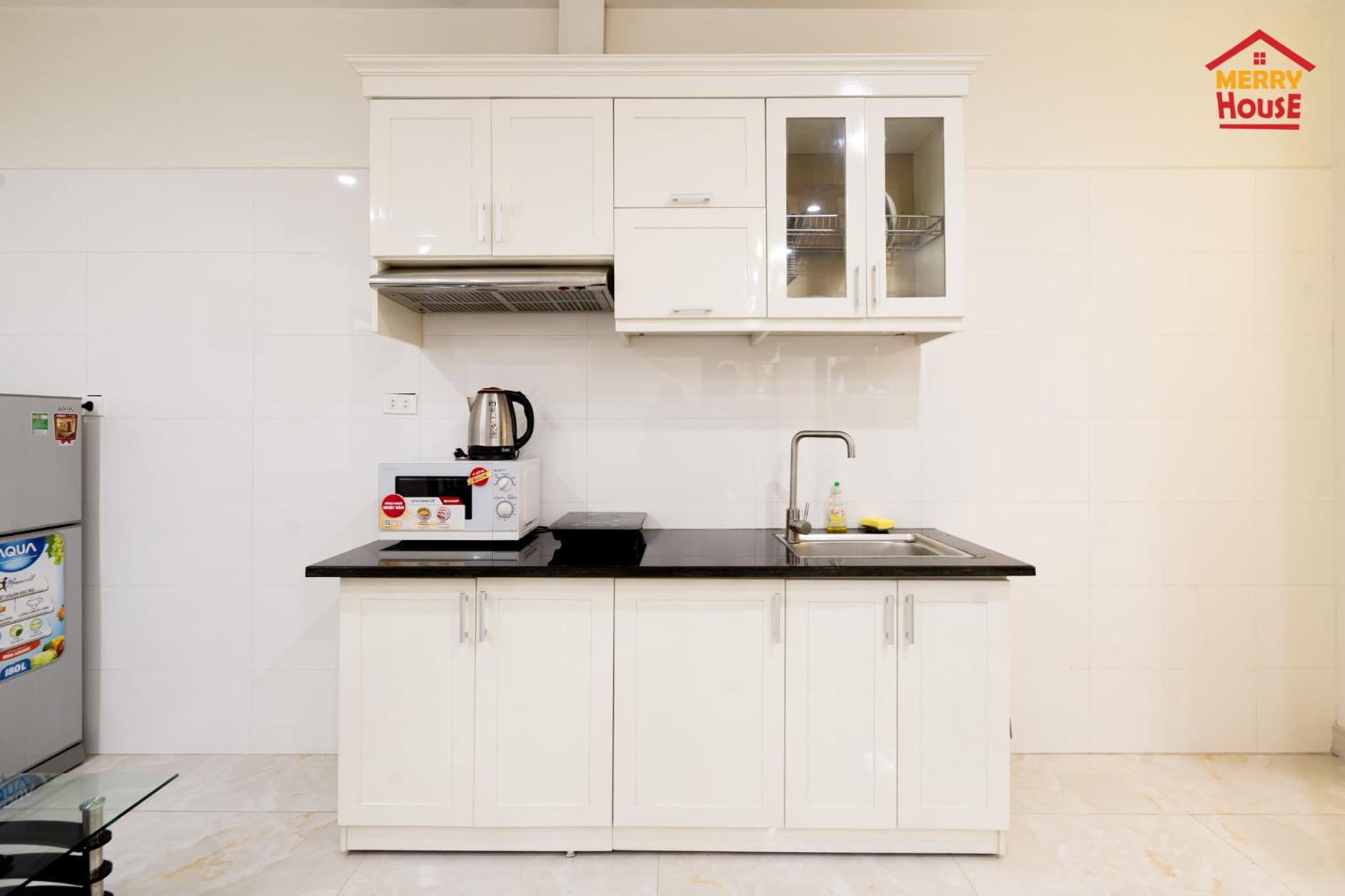 Studio Apartment - Photo 15