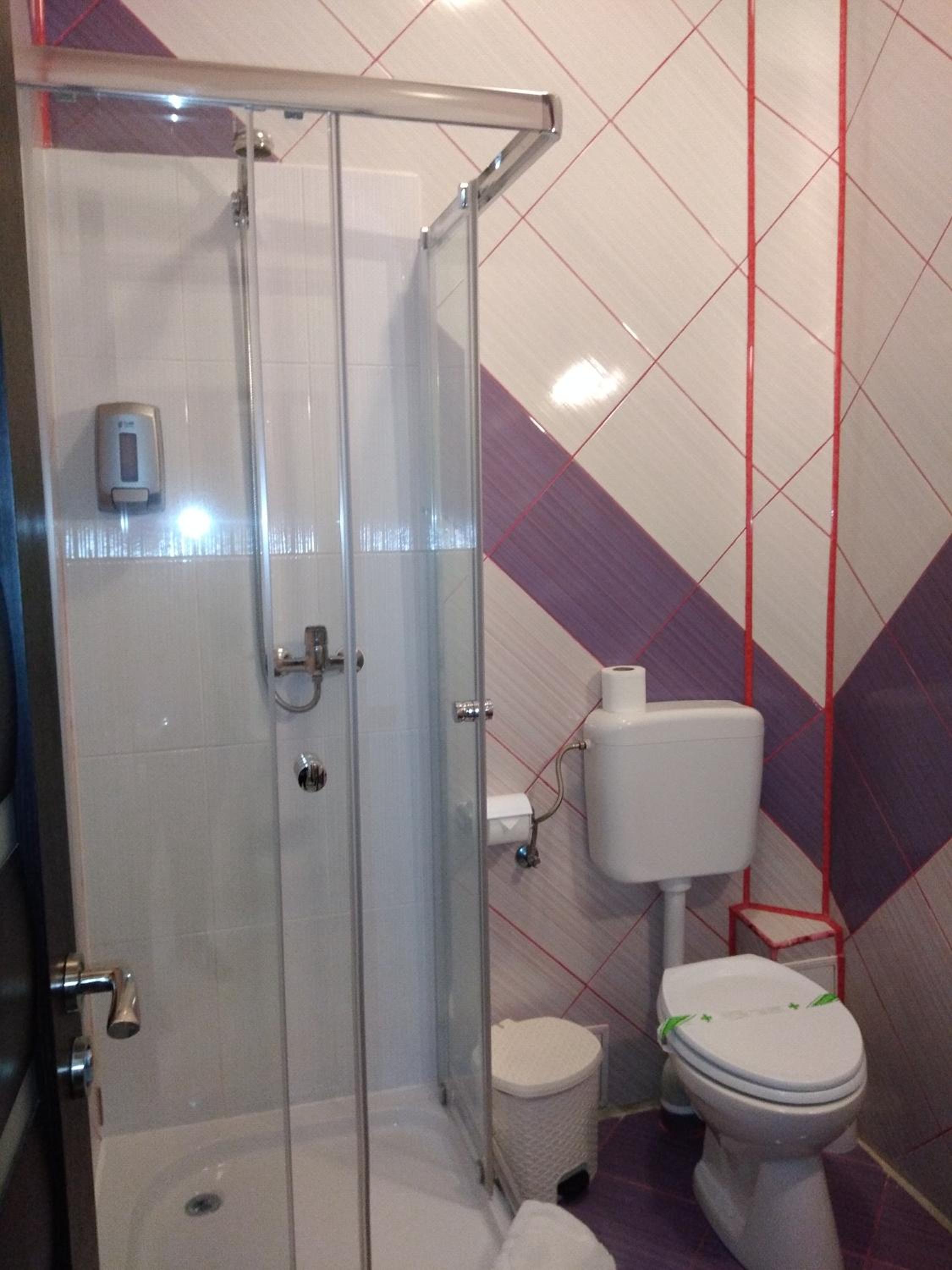 Double Room - Photo 5