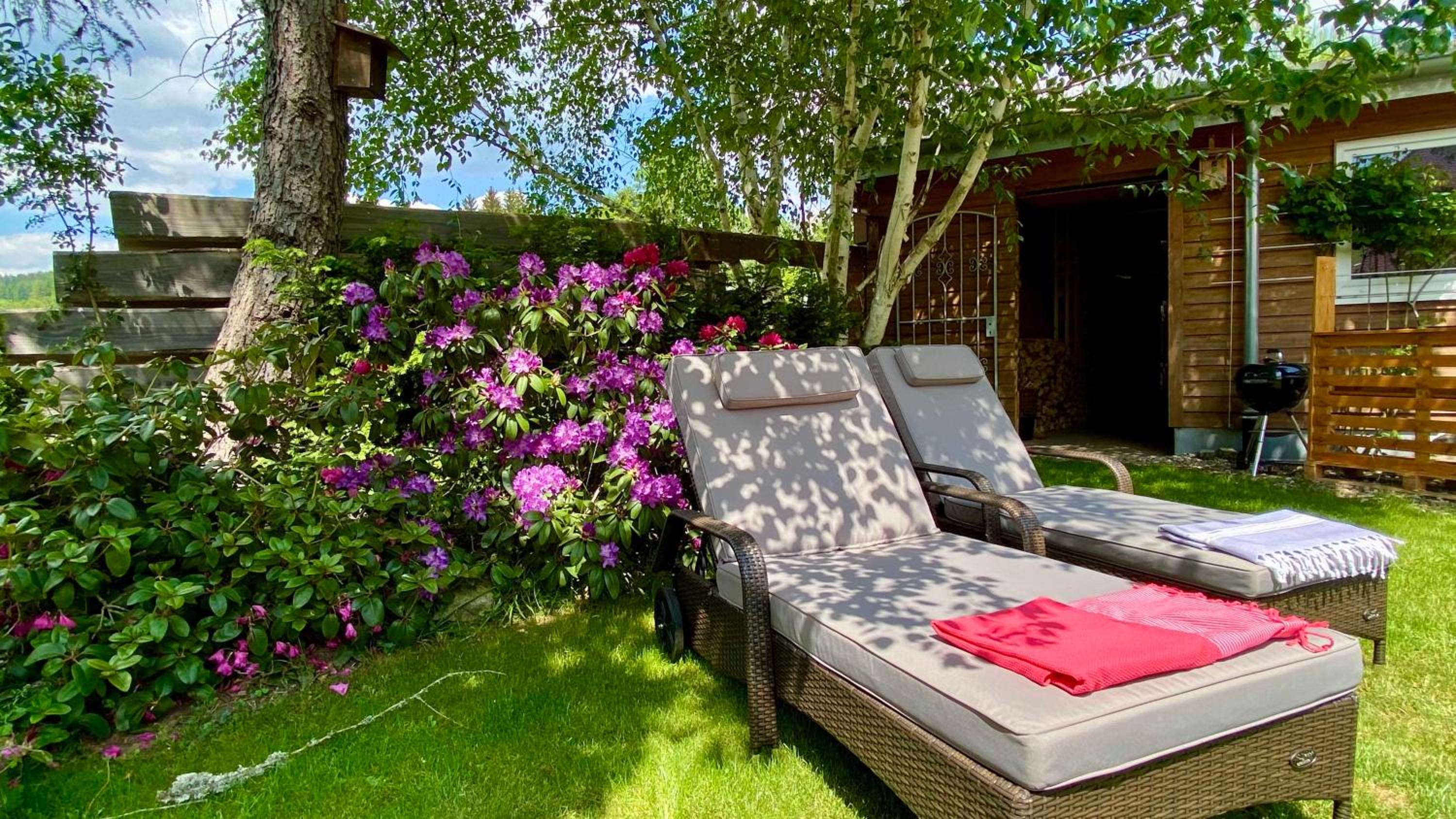 Studio Apartment with Balcony photo 2