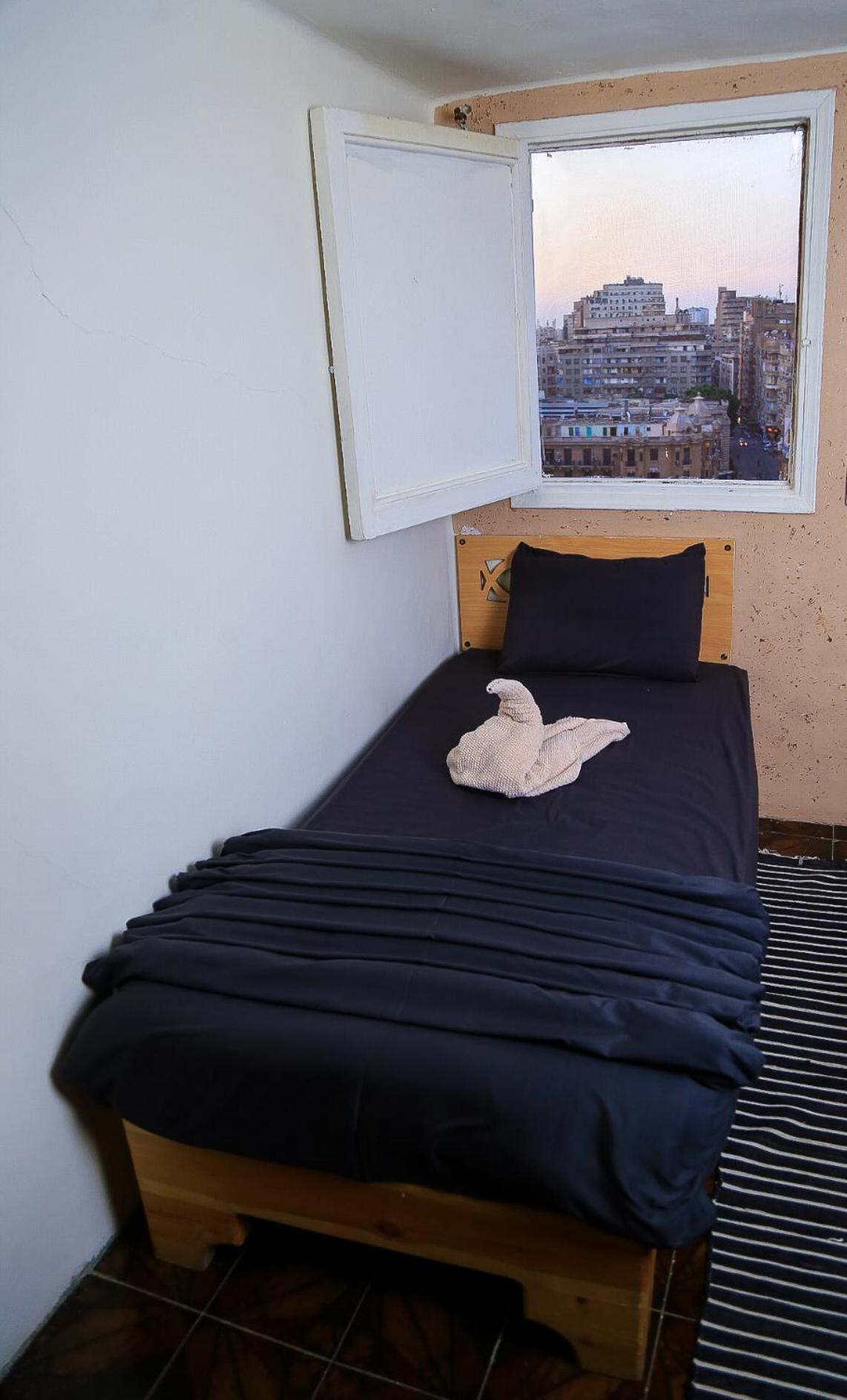 Double or Twin Room with Shared Bathroom photo 1