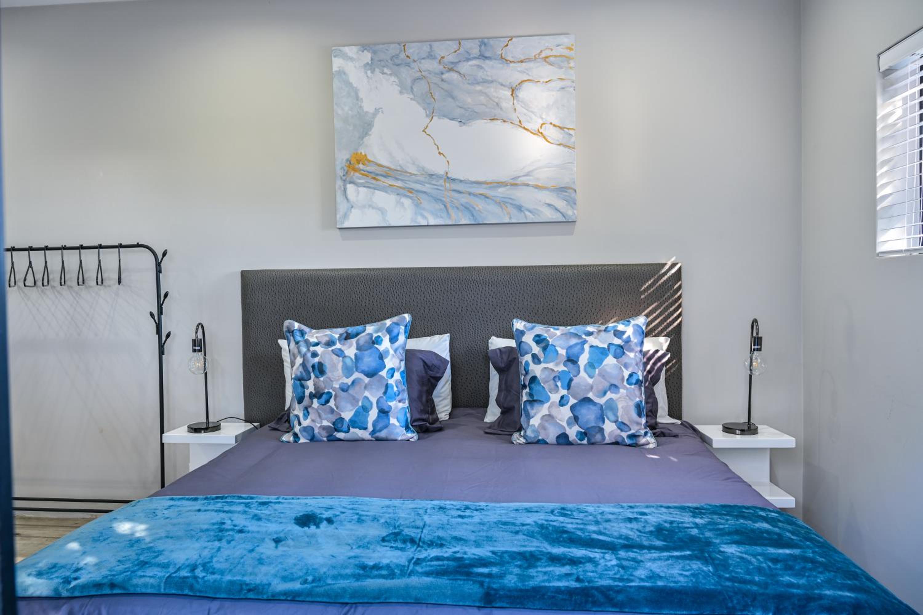 Standard King Room - Photo 1