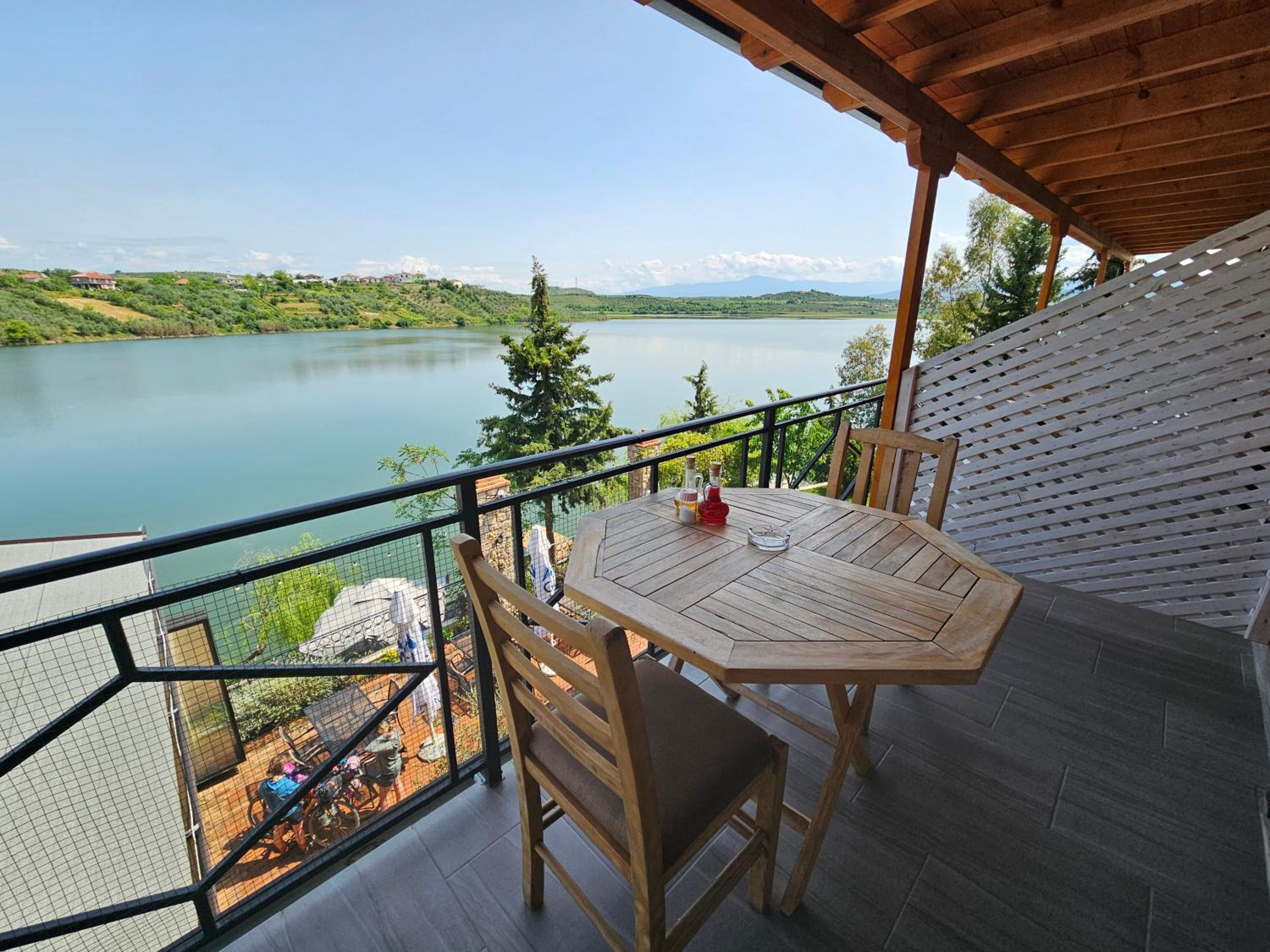 King Room with Lake View photo 3