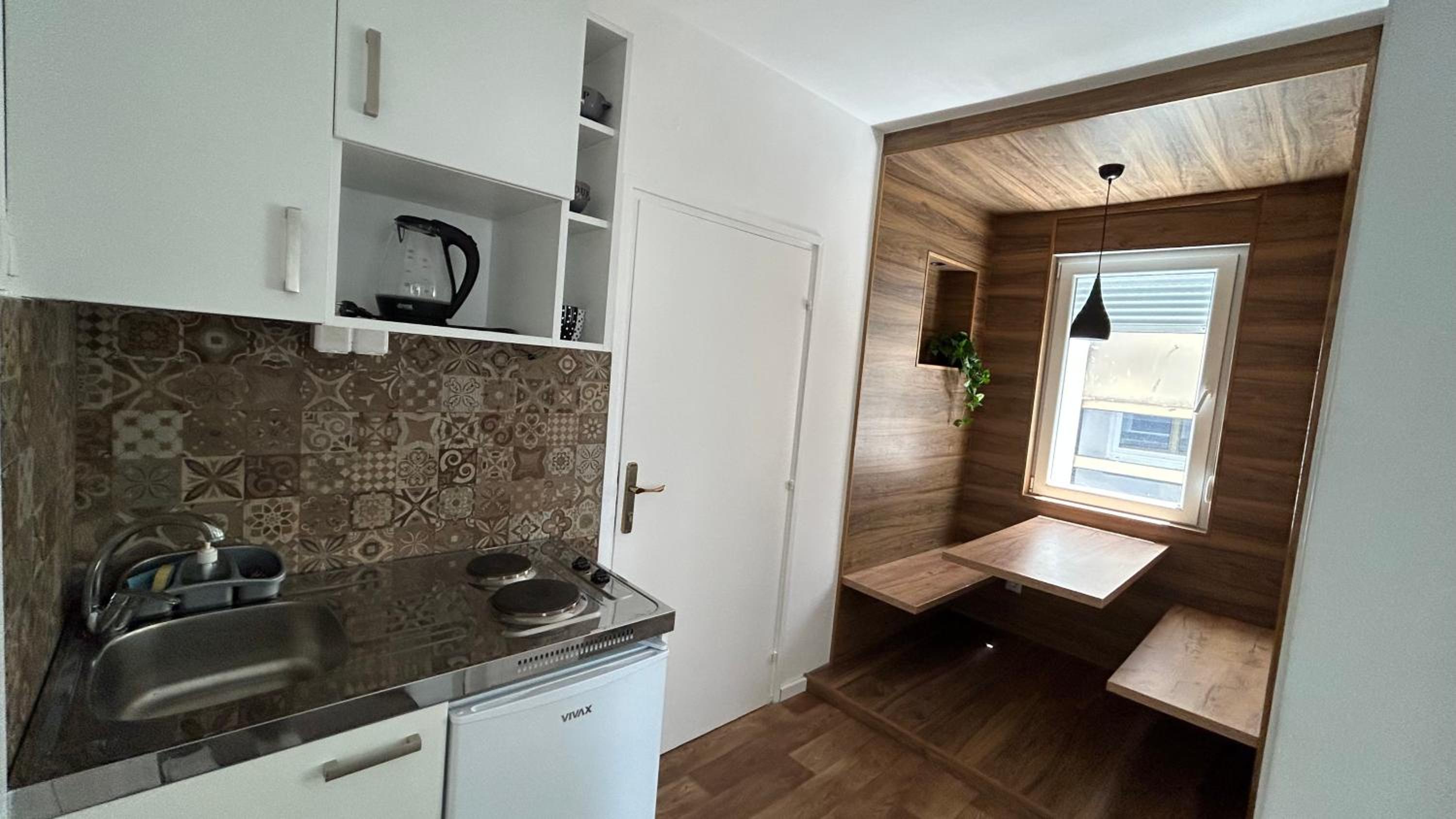 Two-Bedroom Apartment - Photo 4