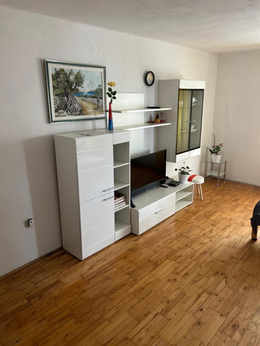 Three-Bedroom Apartment photo 1