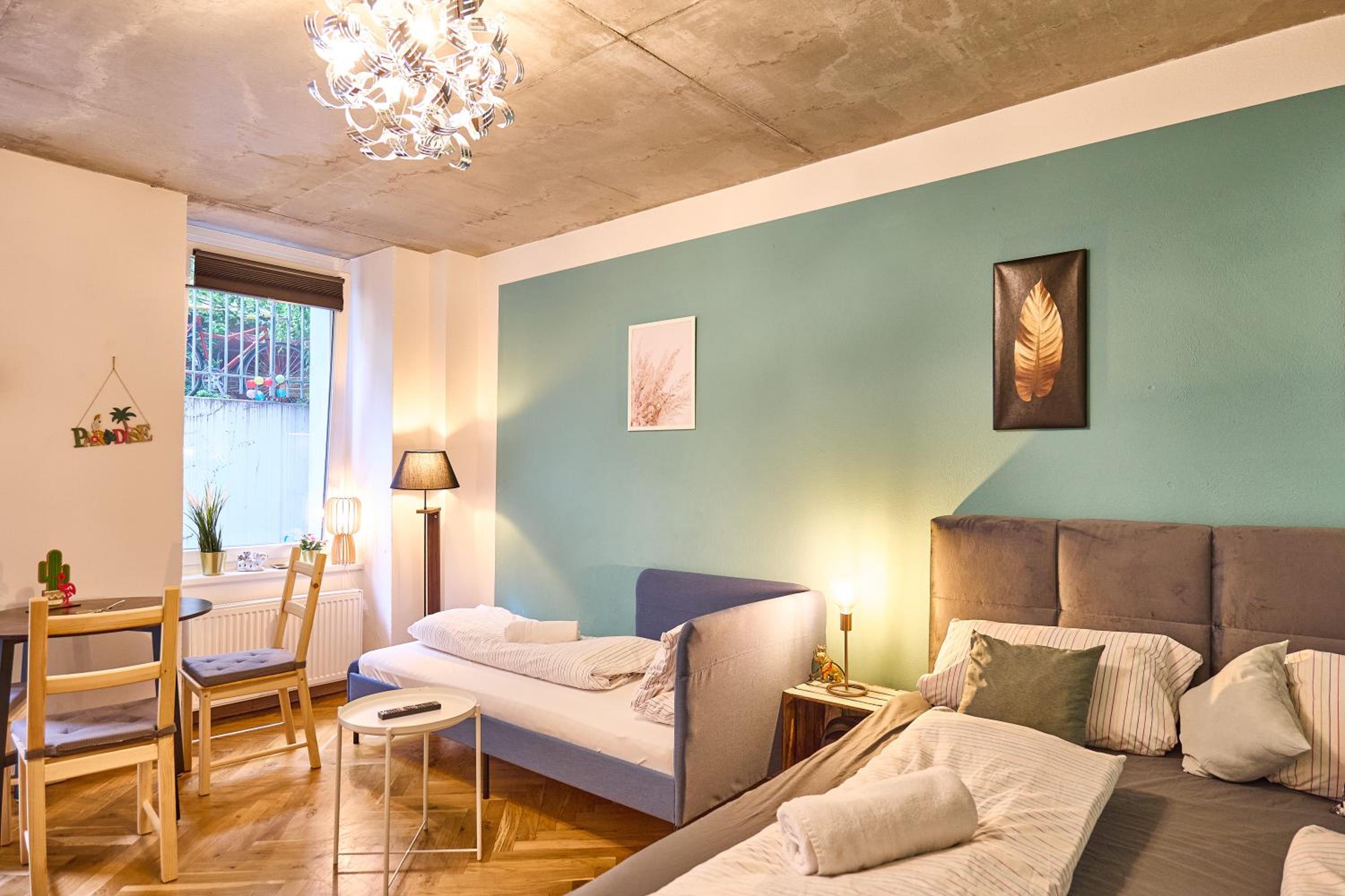 Apartment photo 2