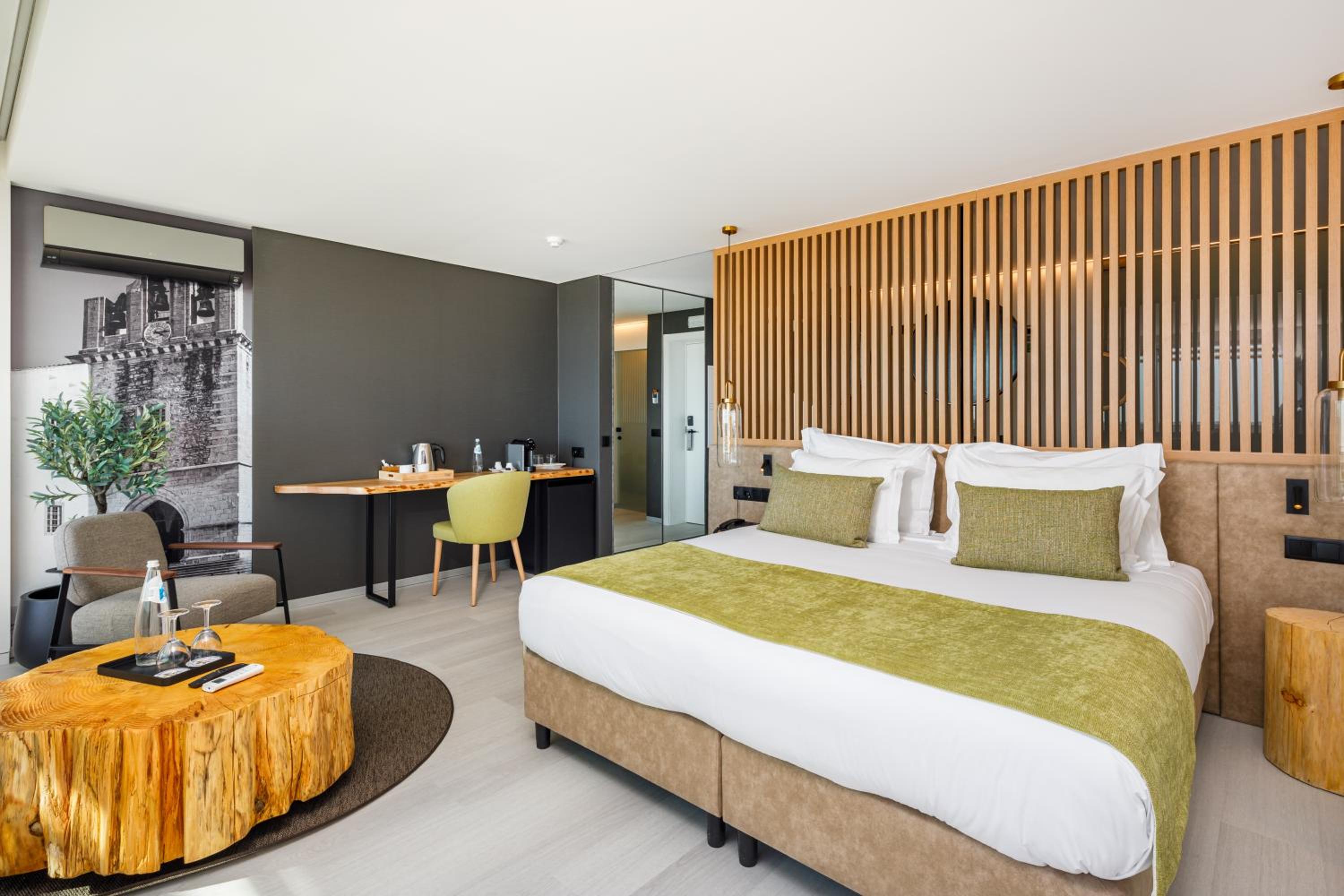 Deluxe Suite with Ria Formosa View - Photo 4