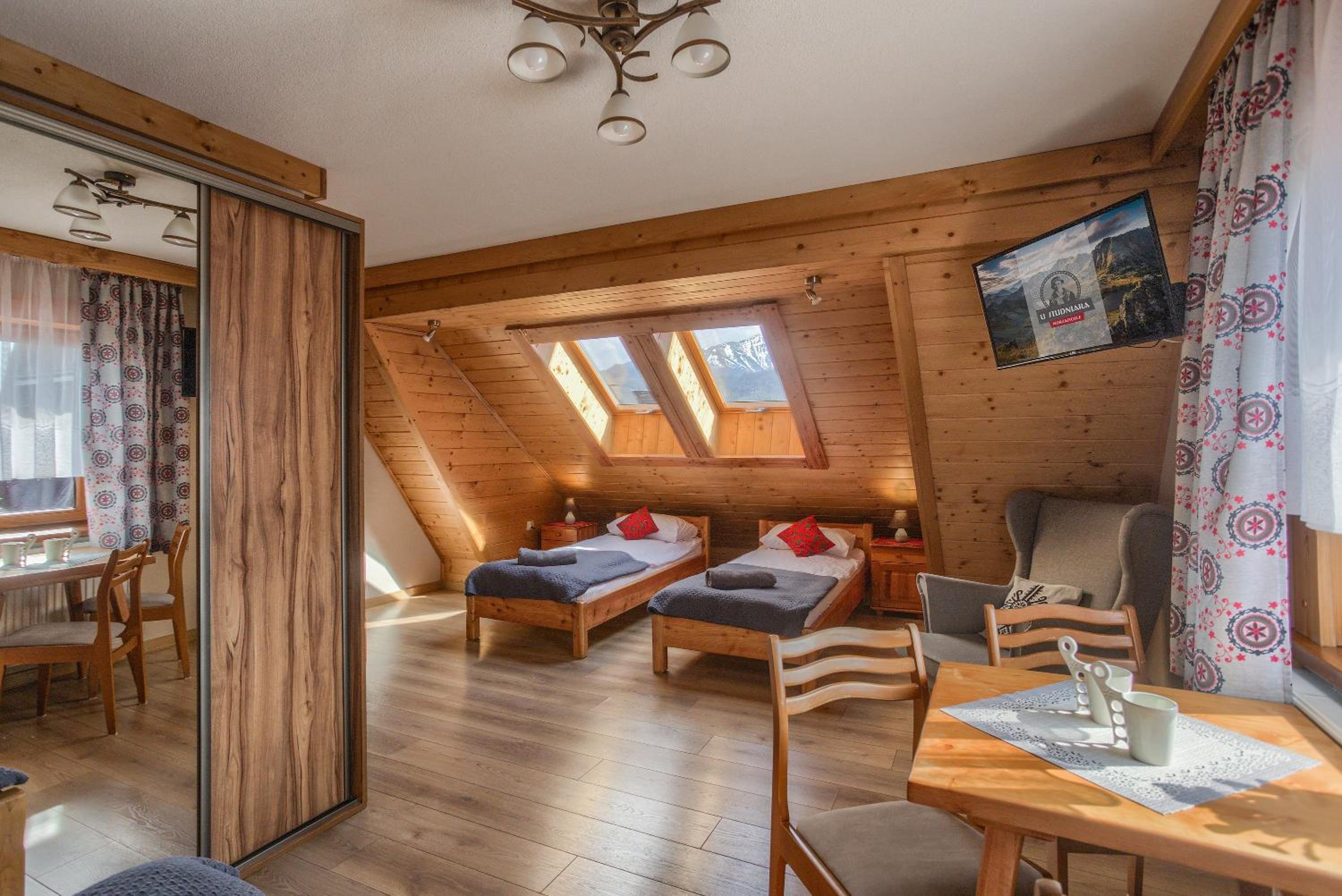 Quadruple Room with Mountain View