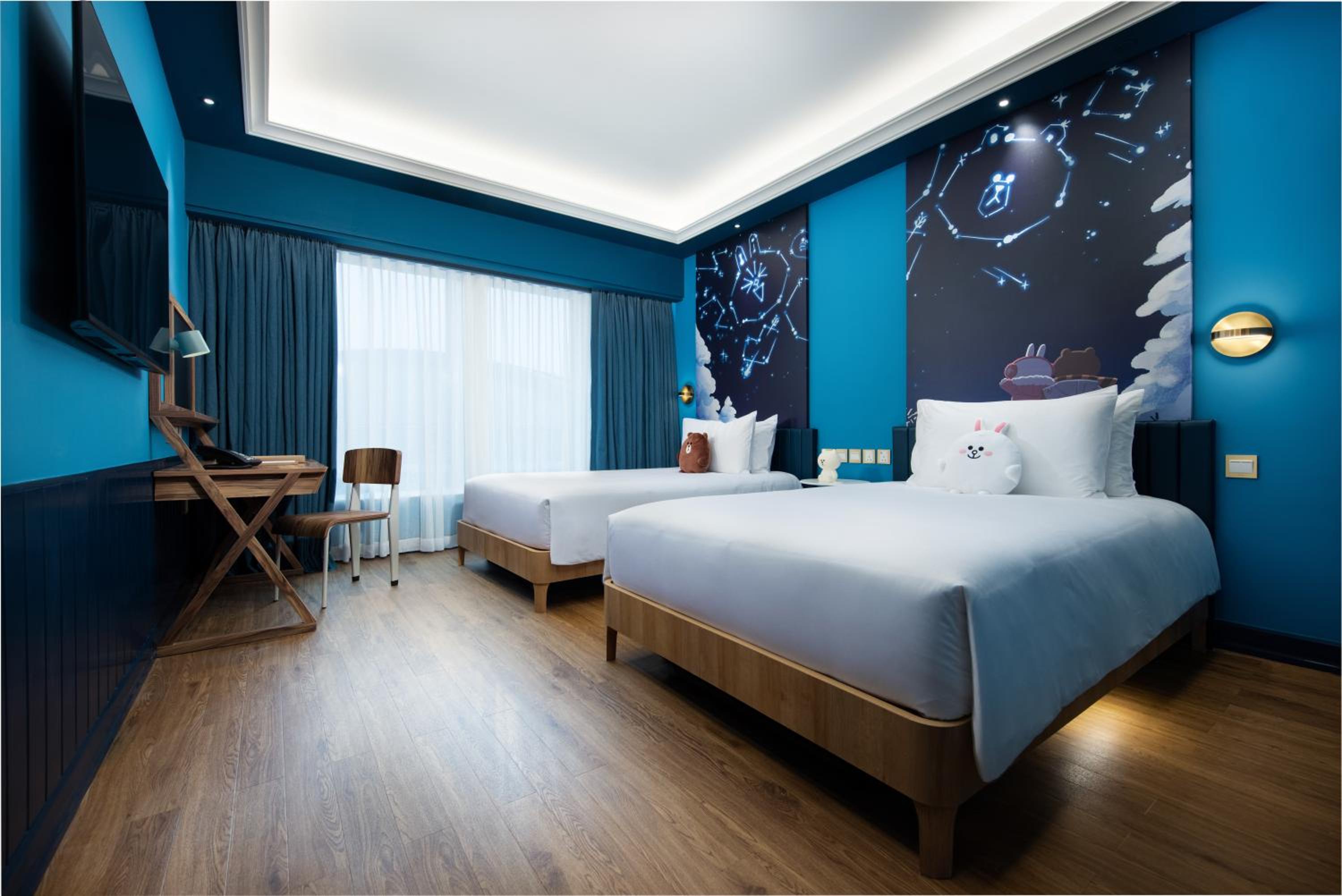 Summercation Package - LINE FRIENDS Deluxe Room - Twin