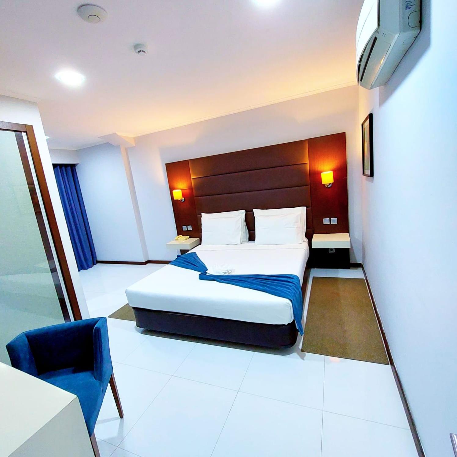 Superior King Suite