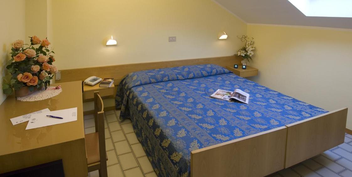 Double Room with Extra Bed without Balcony