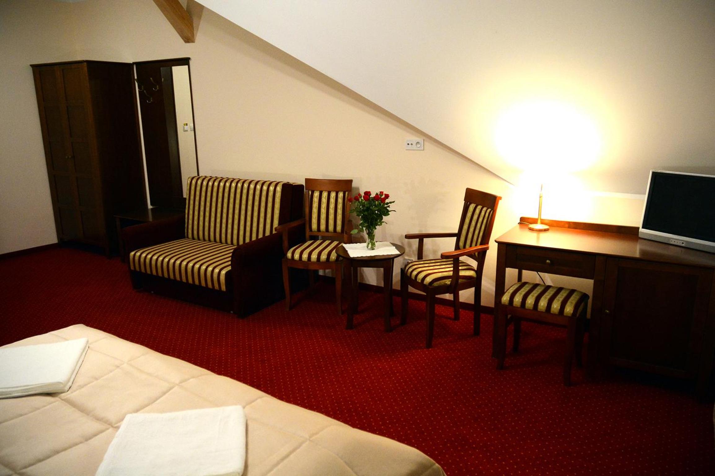 Quintuple Room (5 Adults) - Photo 3