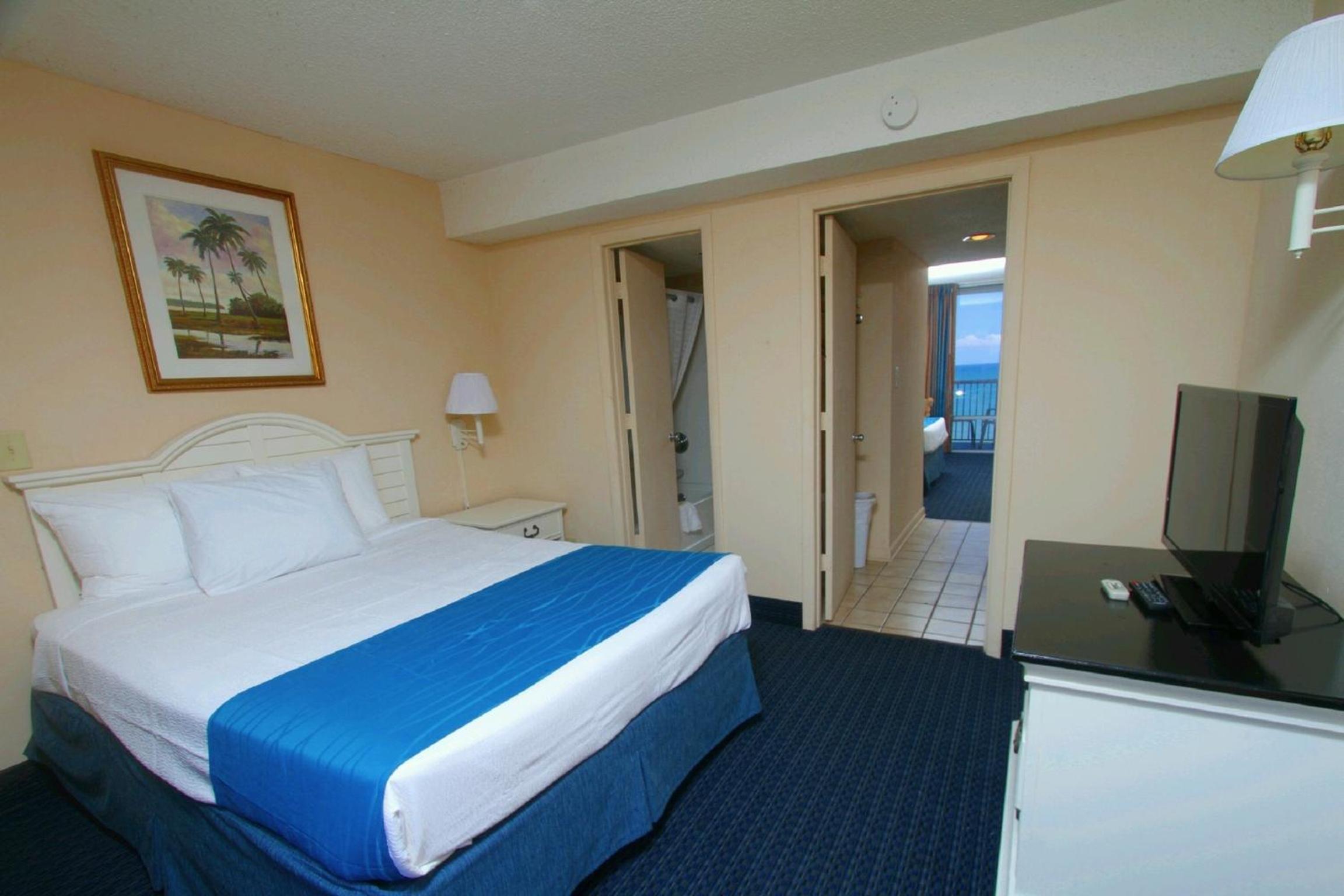 Oceanfront 2 Bedroom with Balcony