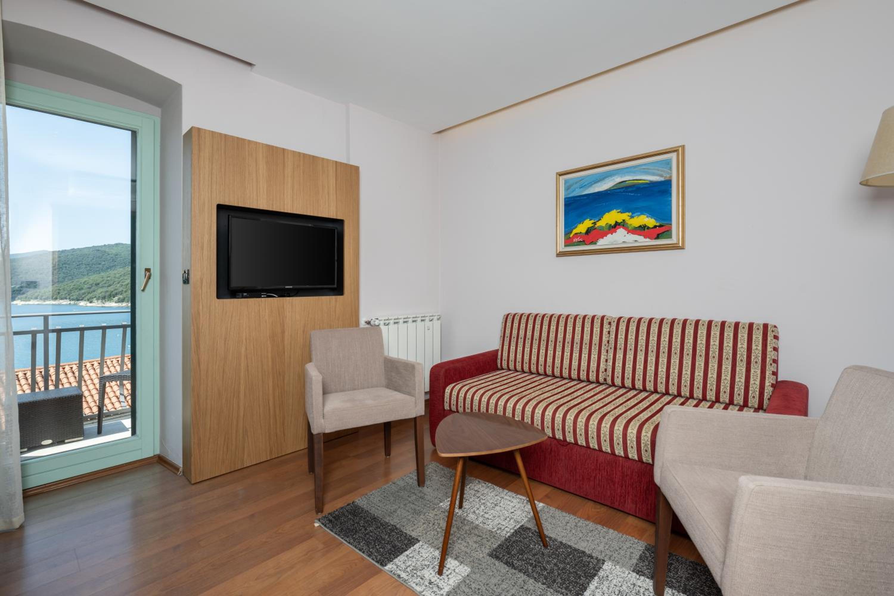 Suite with Balcony - Photo 5