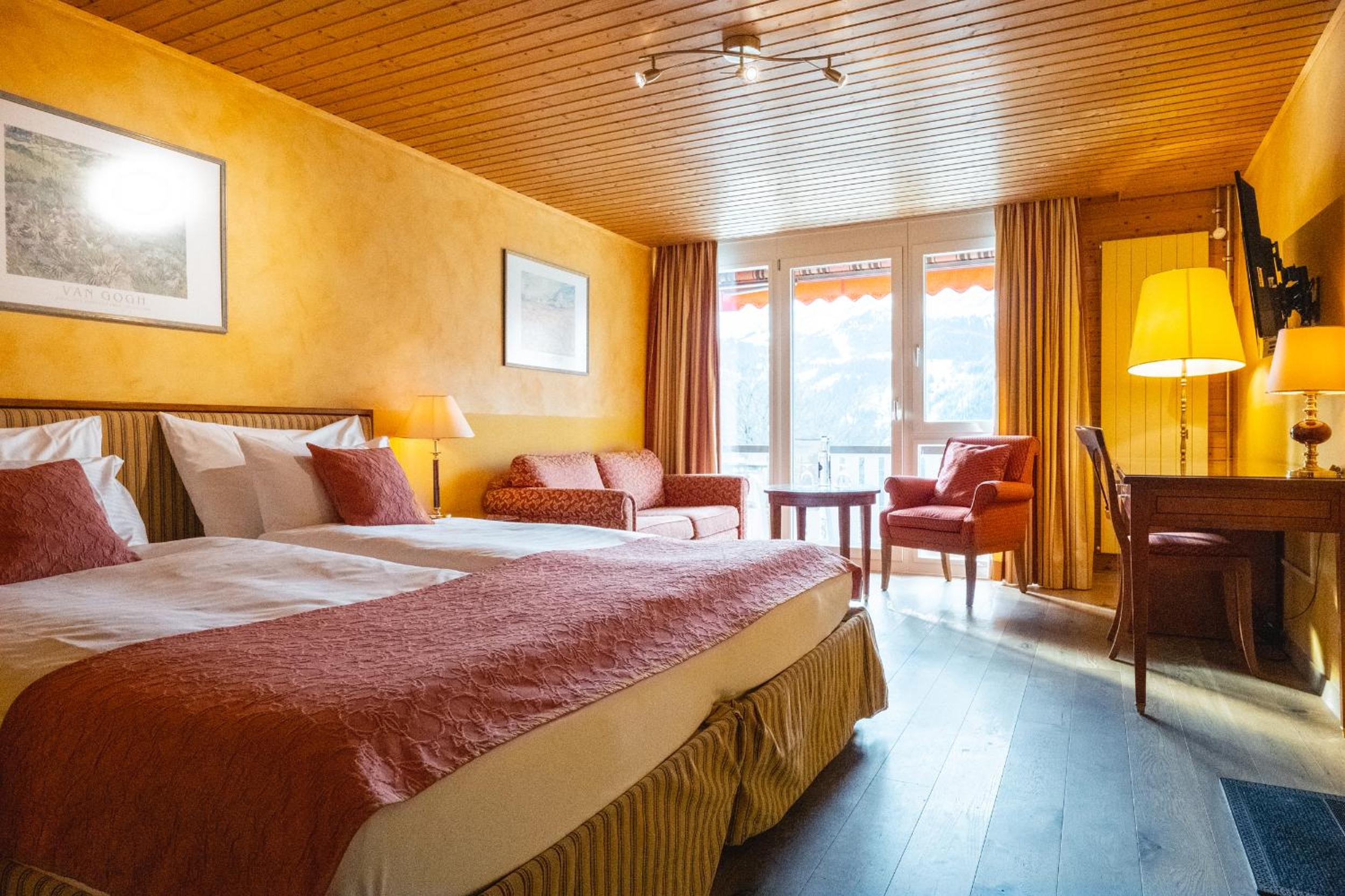Family Room with Jungfrau view - Photo 2