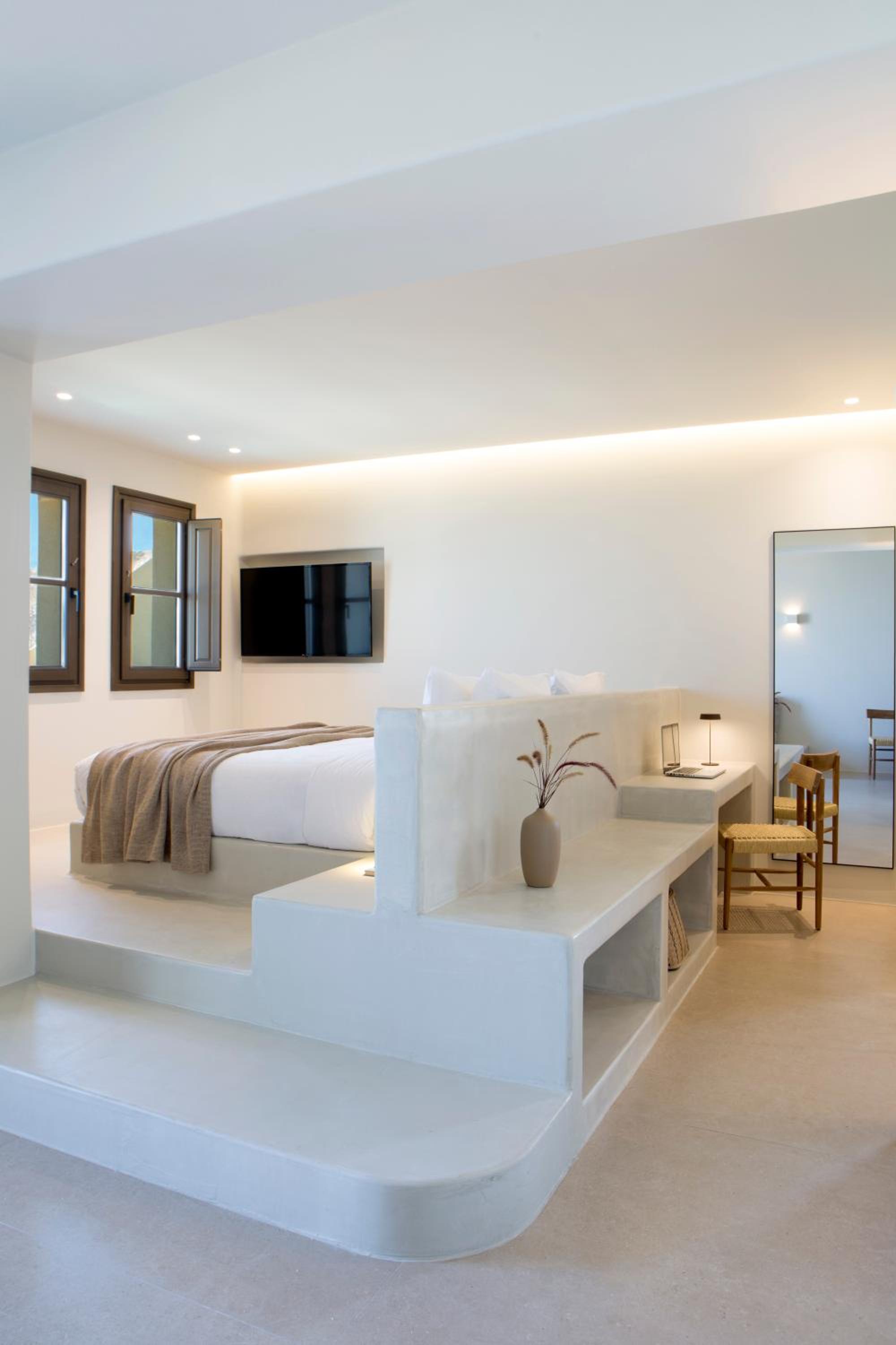 Superior Suite with Heated Plunge Pool and Sea View - Photo 20