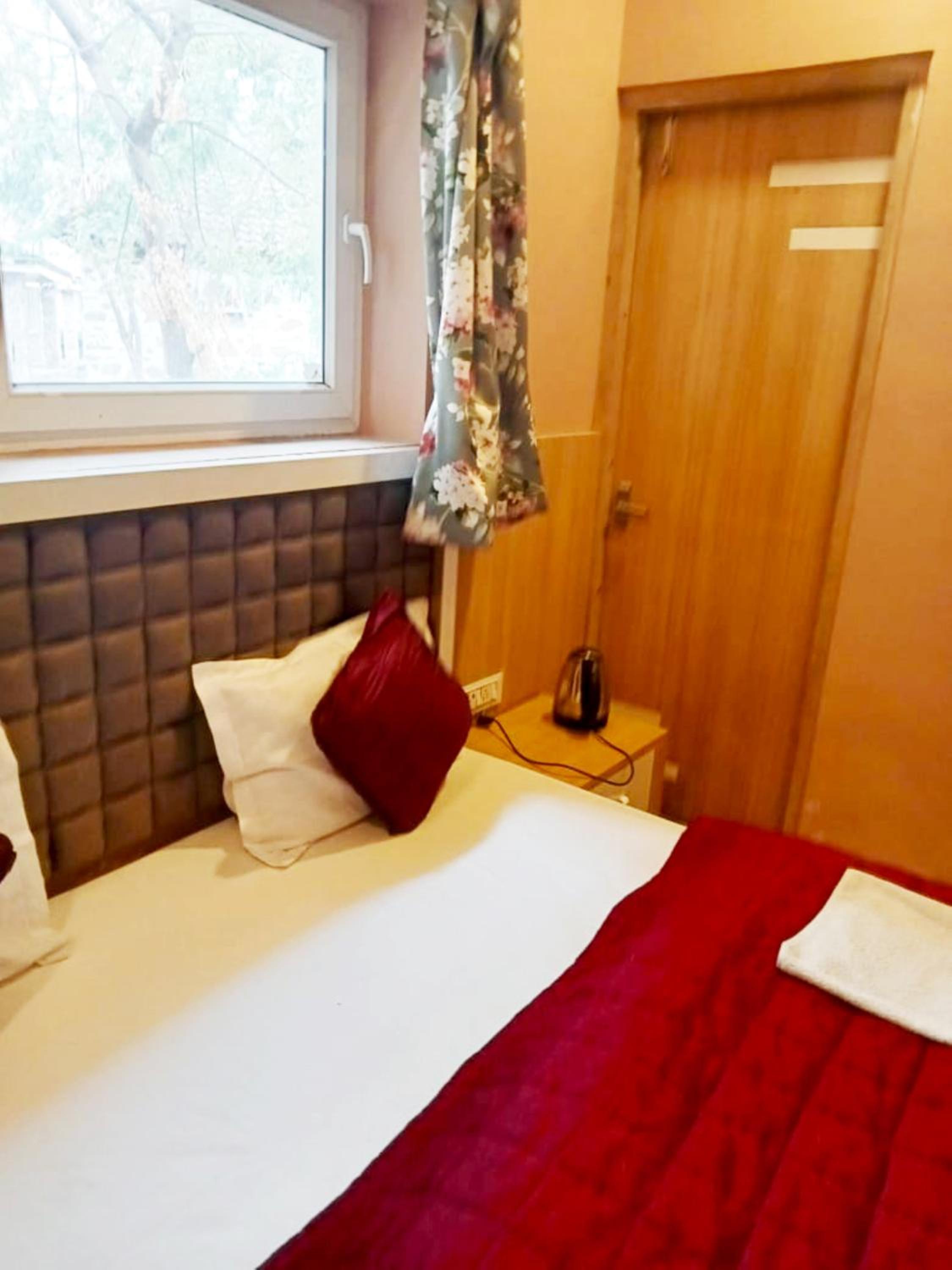 Deluxe Triple Room - Photo 9