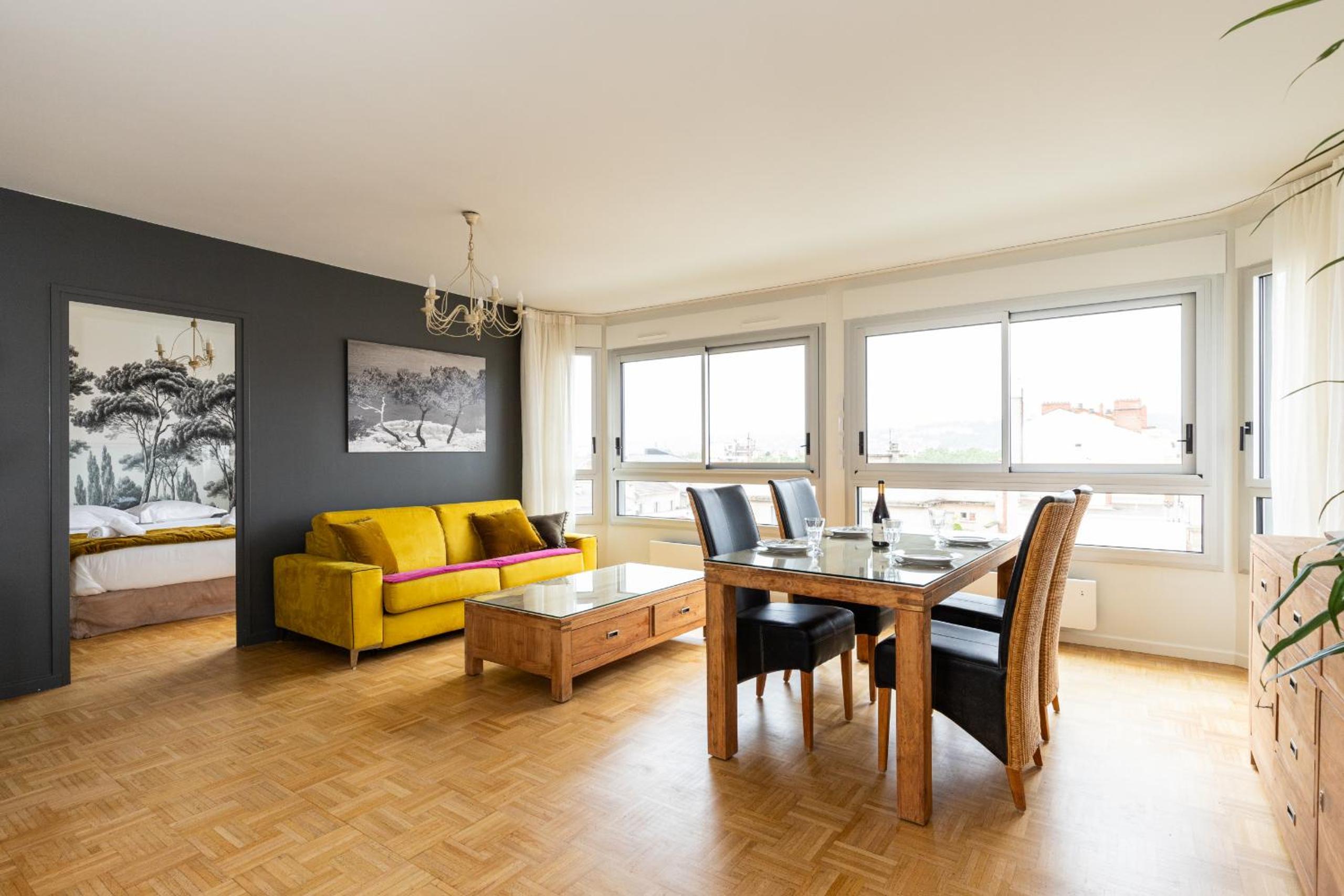One-Bedroom Apartment photo 3