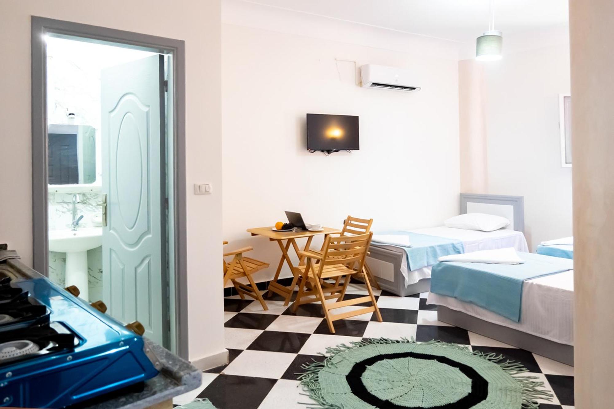 Superior Triple Room photo 3