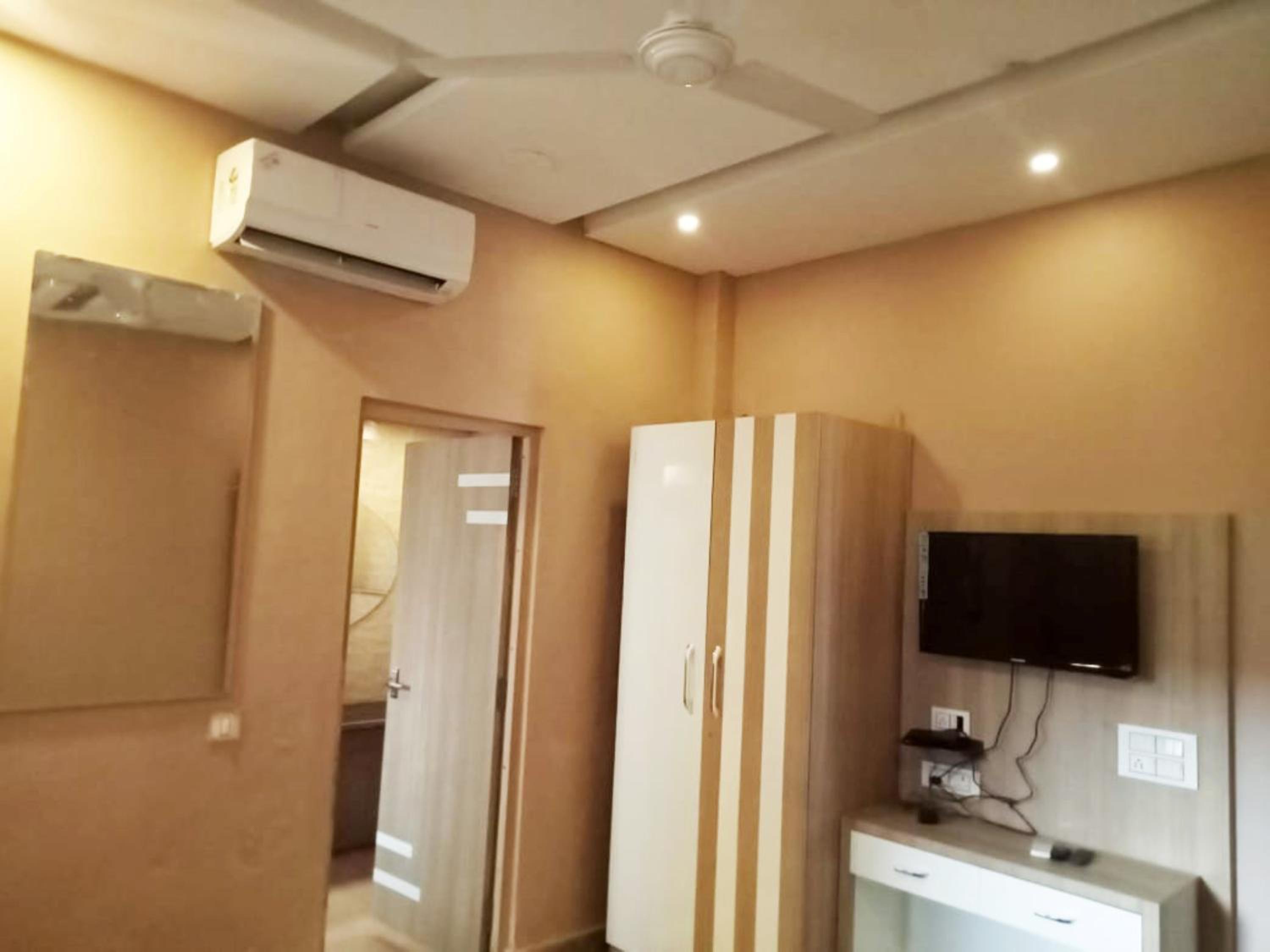 Deluxe Triple Room - Photo 7