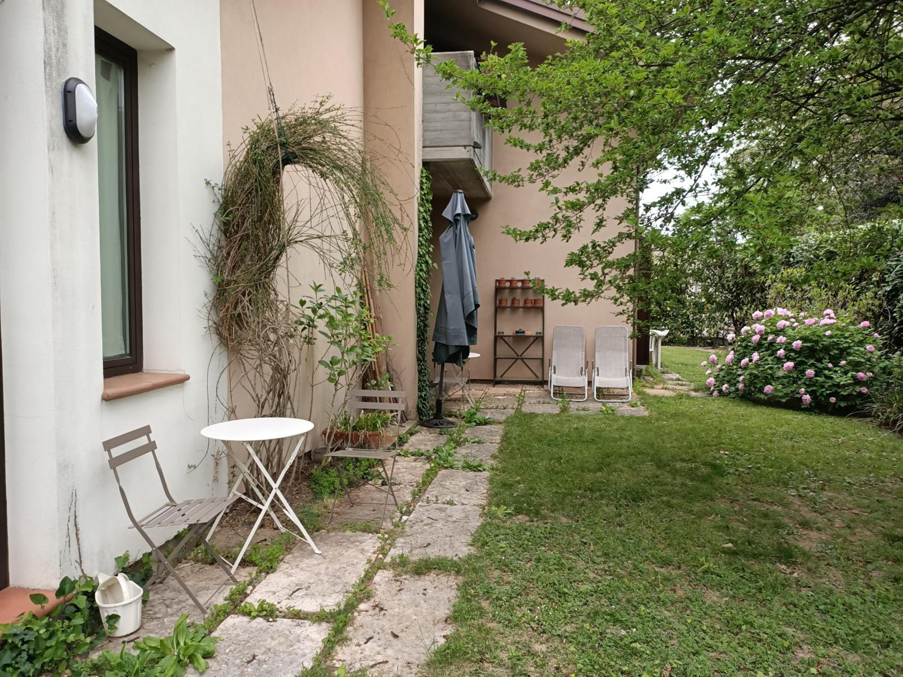 Apartment with Garden View - Photo 5