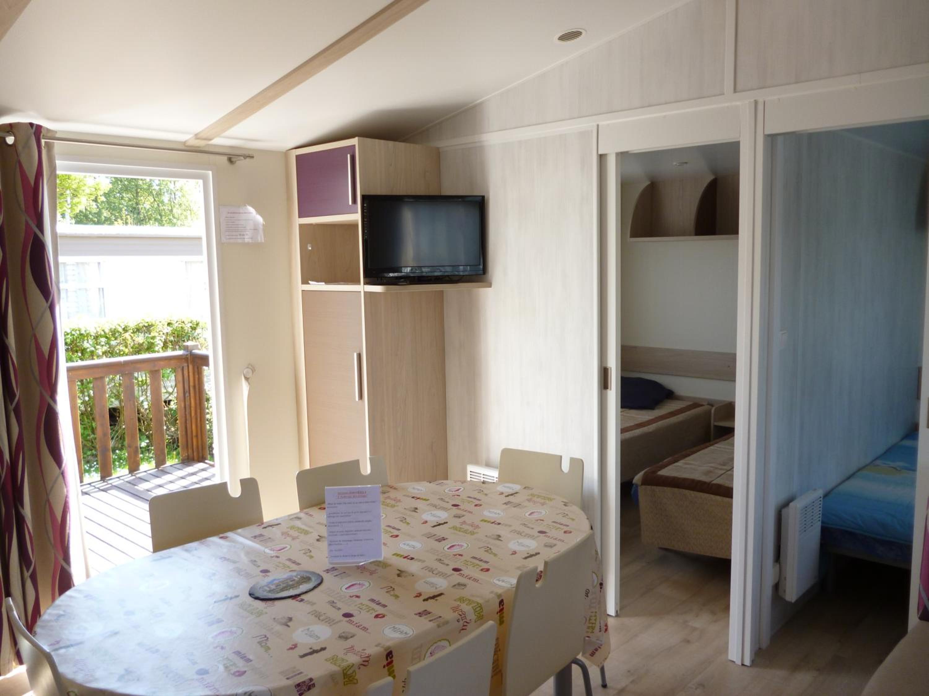 Bungalow (6 Adults) - Photo 1